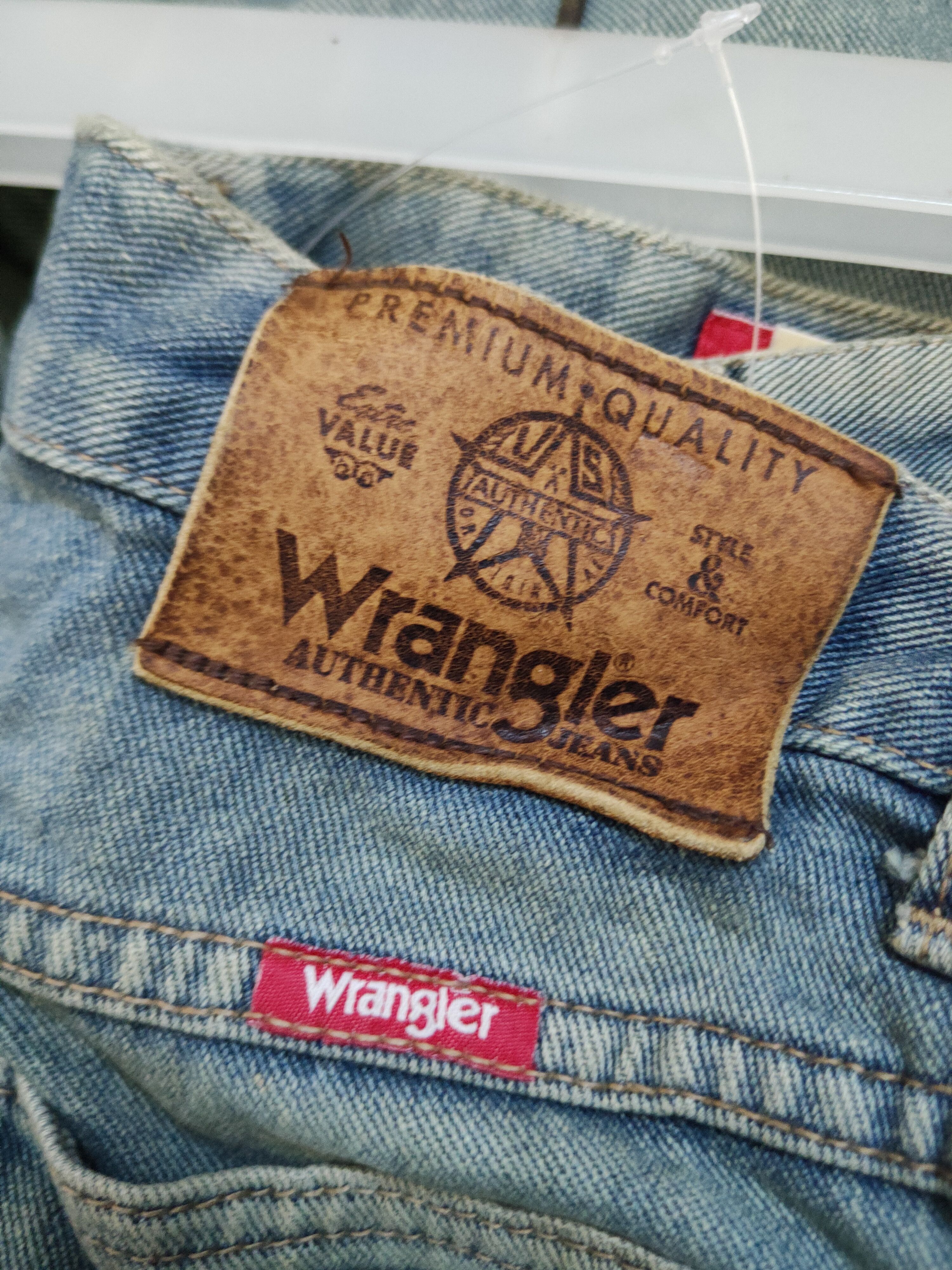 Vintage Wrangler vintage Faded Distressed Ripped denim Jeans #W2061 Size US 30 / EU 46 - 12 Thumbnail