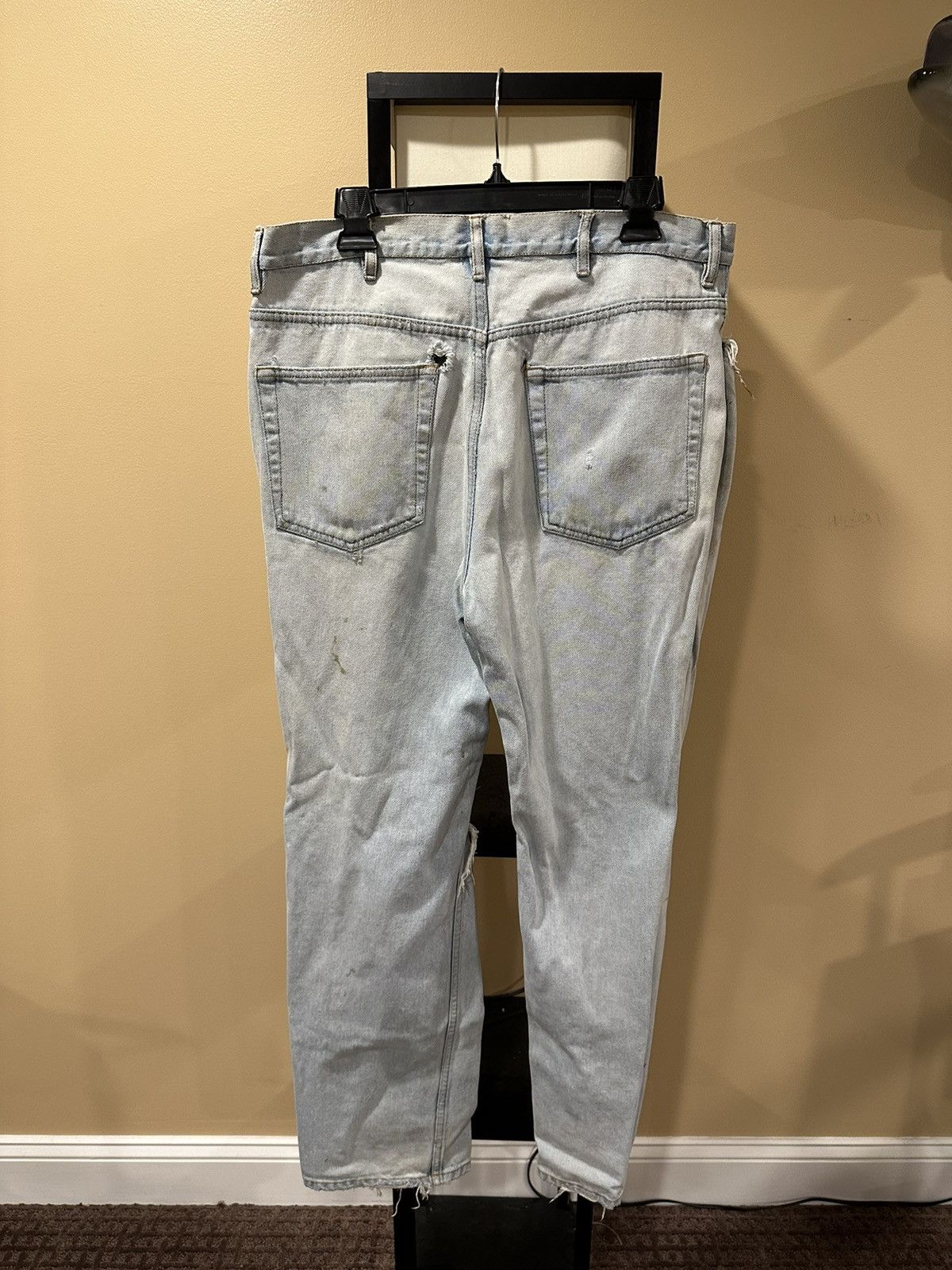 Vintage Vintage B.E. Blue Light Wash Distressed Trashed Denim Jeans Size US 36 / EU 52 - 4 Thumbnail