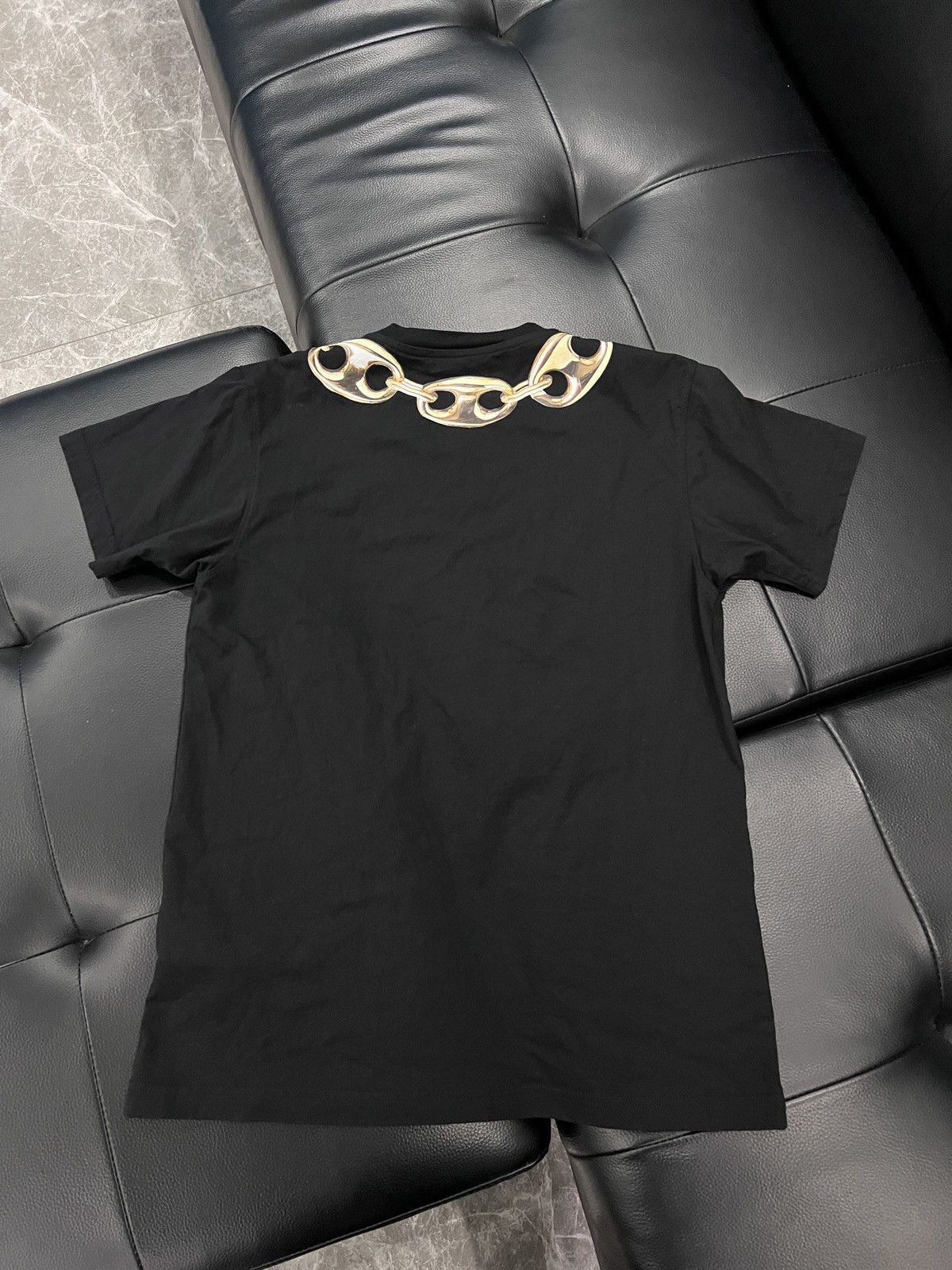 Moschino Moschino Ring & Gold Chain Graphic T-Shirt Size US L / EU 52-54 / 3 - 2 Thumbnail
