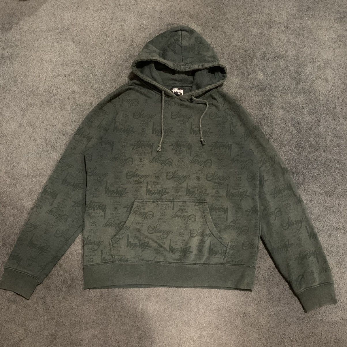 VINTAGE LATE 2000s STUSSY ALL OVER PRINT TOUR HOODIE