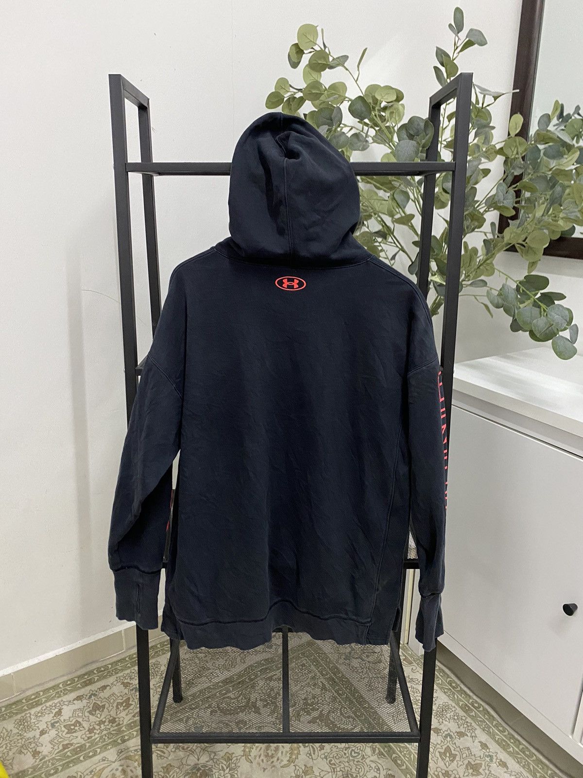 Japanese Brand × Under Armour Rare Under Armour Center Logo Size US XL / EU 56 / 4 - 2 Thumbnail