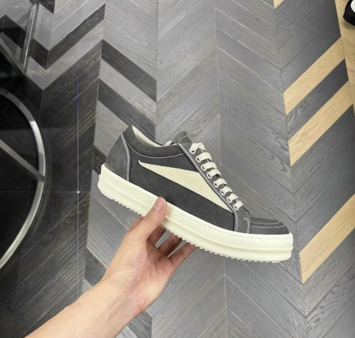 Rick Owens Rick Owens DRKSHDW green canvas low-top Size US 7 / IT 37 - 2 Thumbnail
