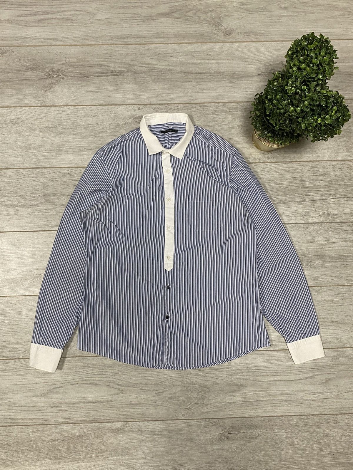Gucci Gucci stripped shirt rare buttons Size US M / EU 48-50 / 2 - 1 Thumbnail