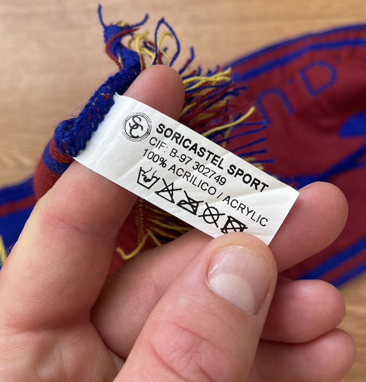 Vintage Vintage Levante U.D. “Cent Anys” Centenary Anniversary scarf Size ONE SIZE - 7 Thumbnail