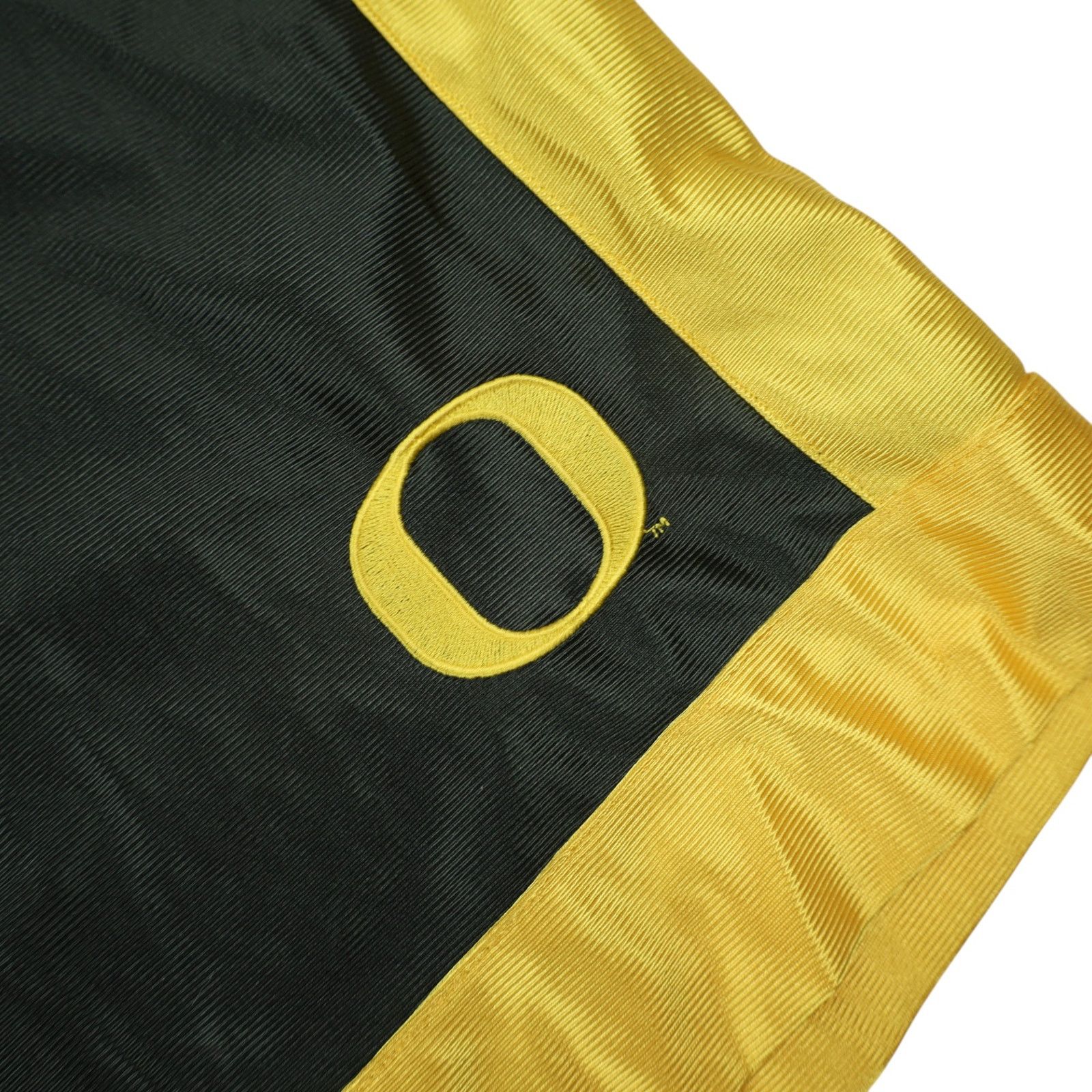 Nike × Vintage Vintage Nike University of Oregon Ducks Basketball Shorts Size US 32 / EU 48 - 3 Thumbnail