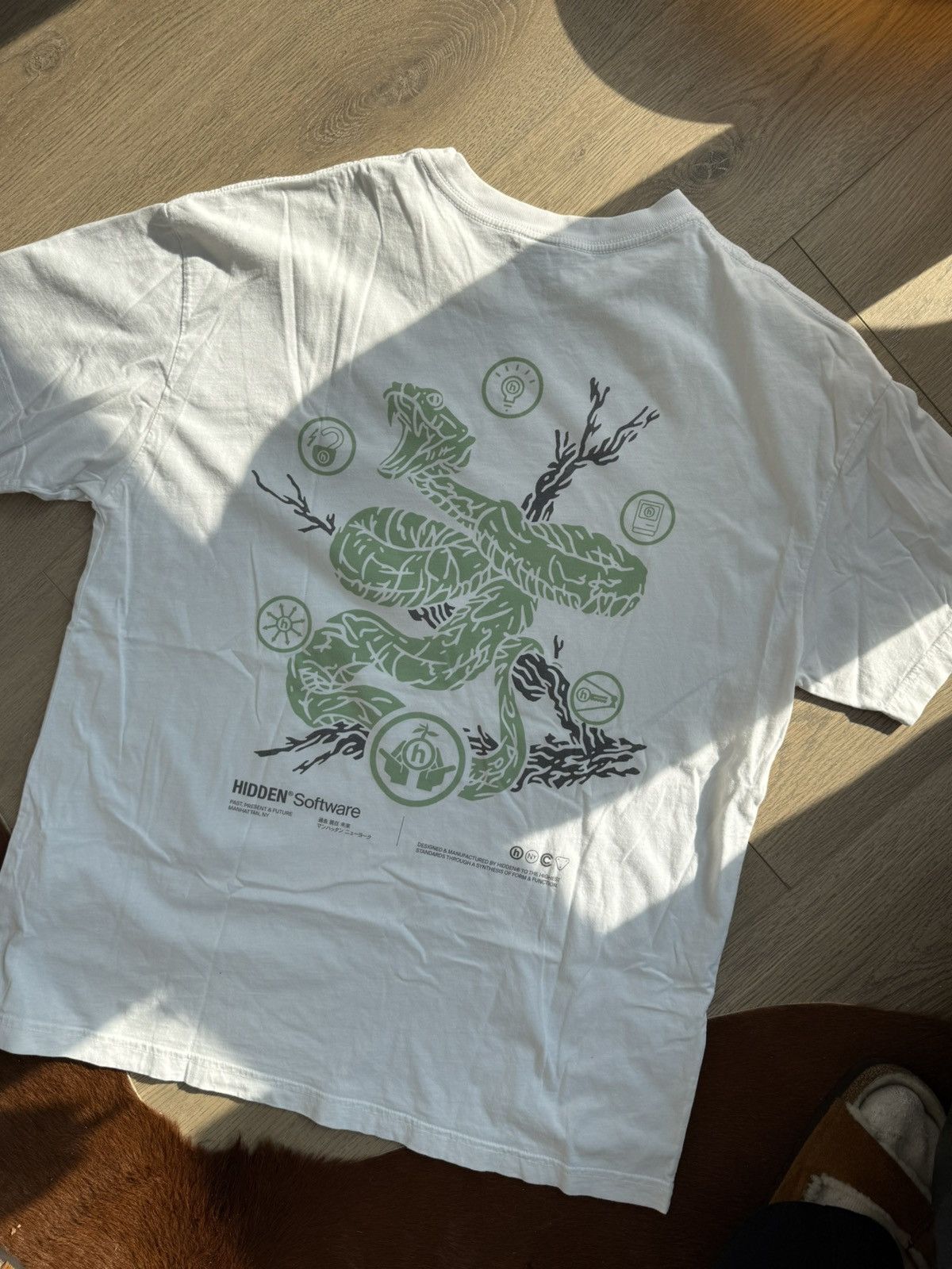 HIDDEN HIDDEN NY Snake Tee Size US L / EU 52-54 / 3 - 5 Thumbnail