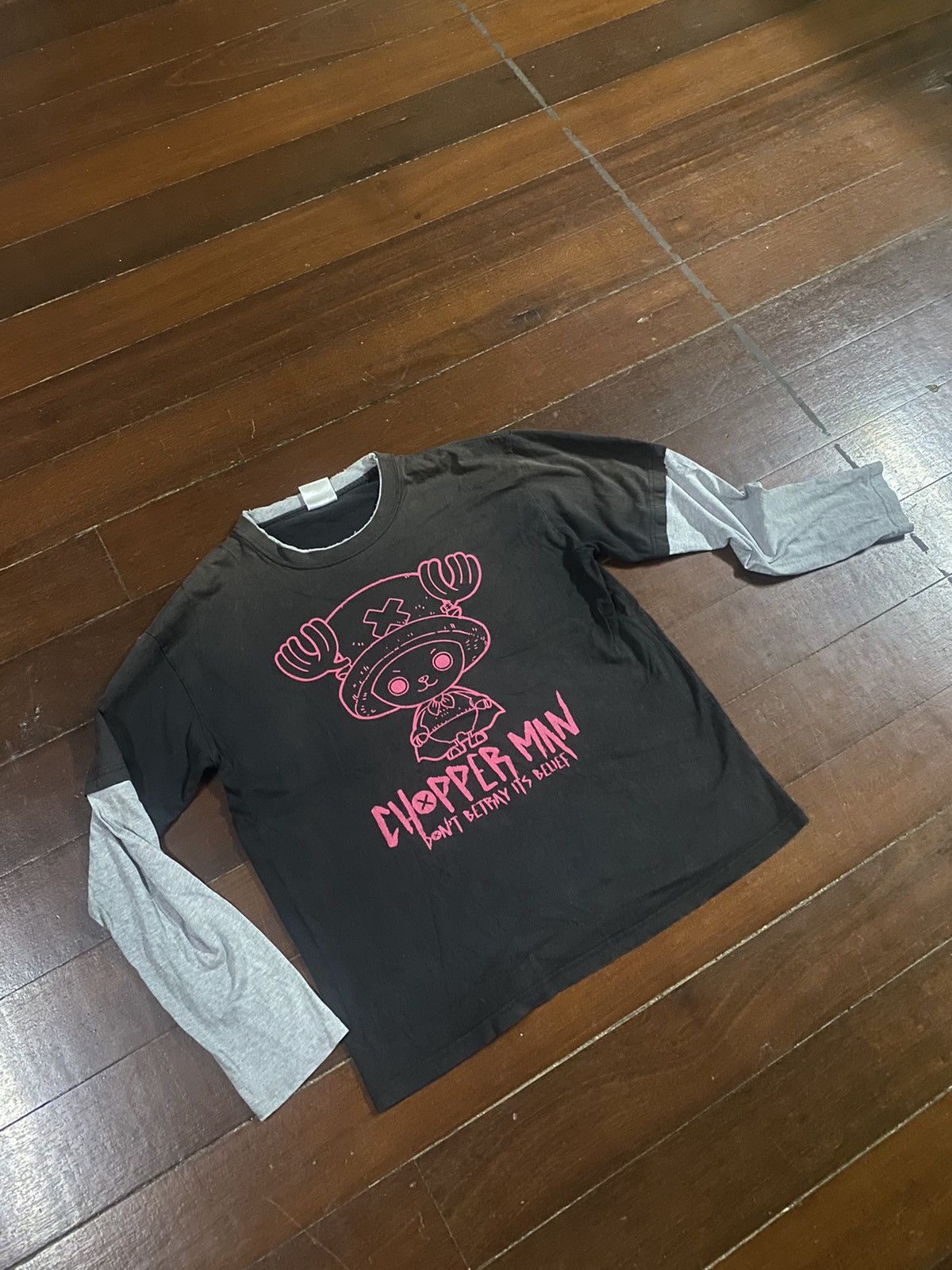 Anime Vintage ONE PIECE tony chopper man sun faded Anime Tee Size US XL / EU 56 / 4 - 5 Thumbnail