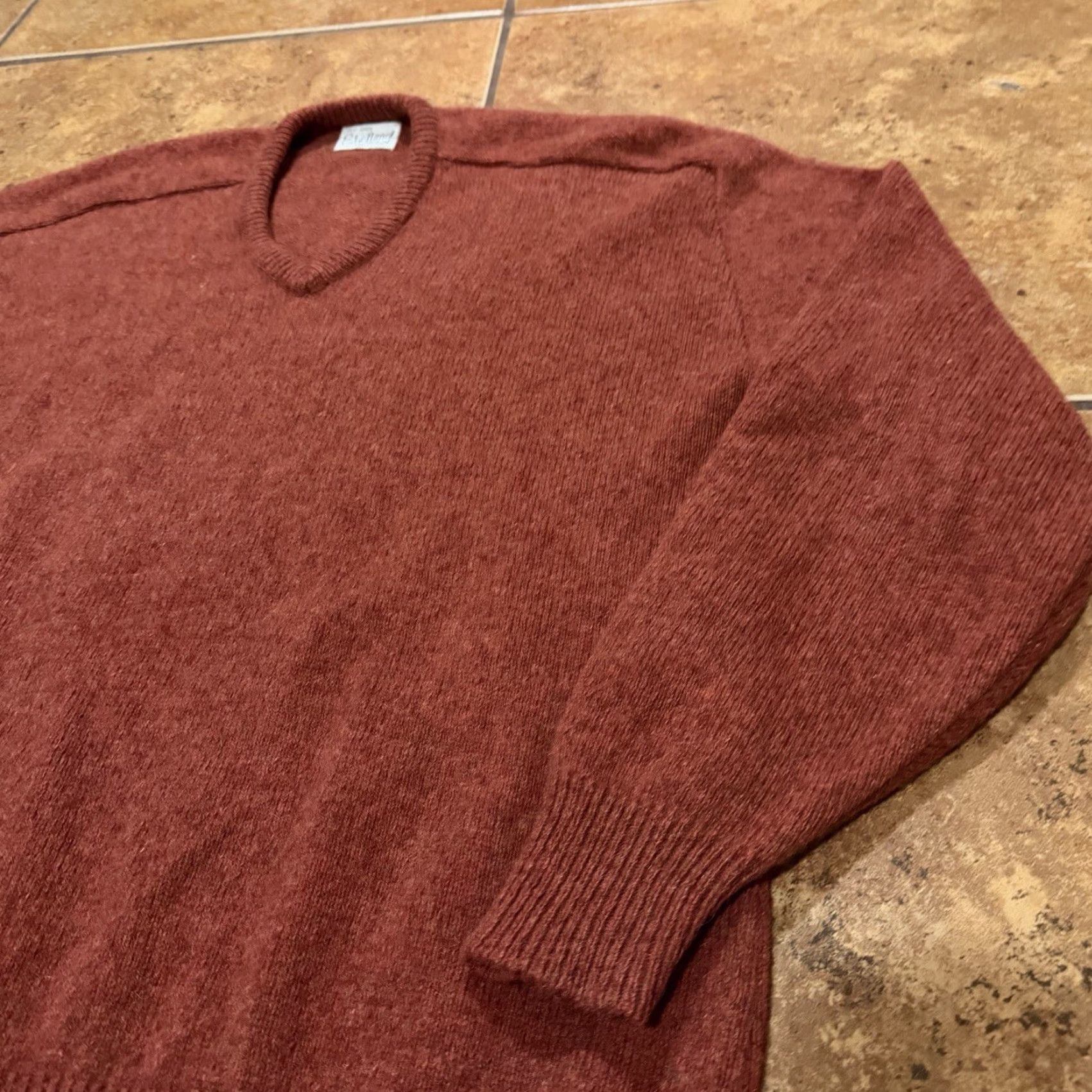 Vintage VINTAGE Revere Wool Sweater Brick Red 2 Ply Large XL Mens Pullover Crew Neck 50s 60s Classic, College, Retro, Minimalist, Aesthetic Size US XL / EU 56 / 4 - 5 Thumbnail