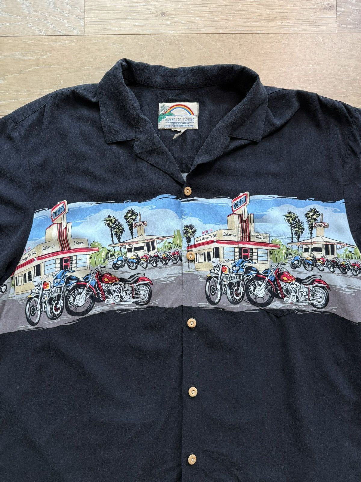Paradise Found Retro Diner and Motorcycles Button Up Hawaiian Shirt Size US L / EU 52-54 / 3 - 2 Thumbnail