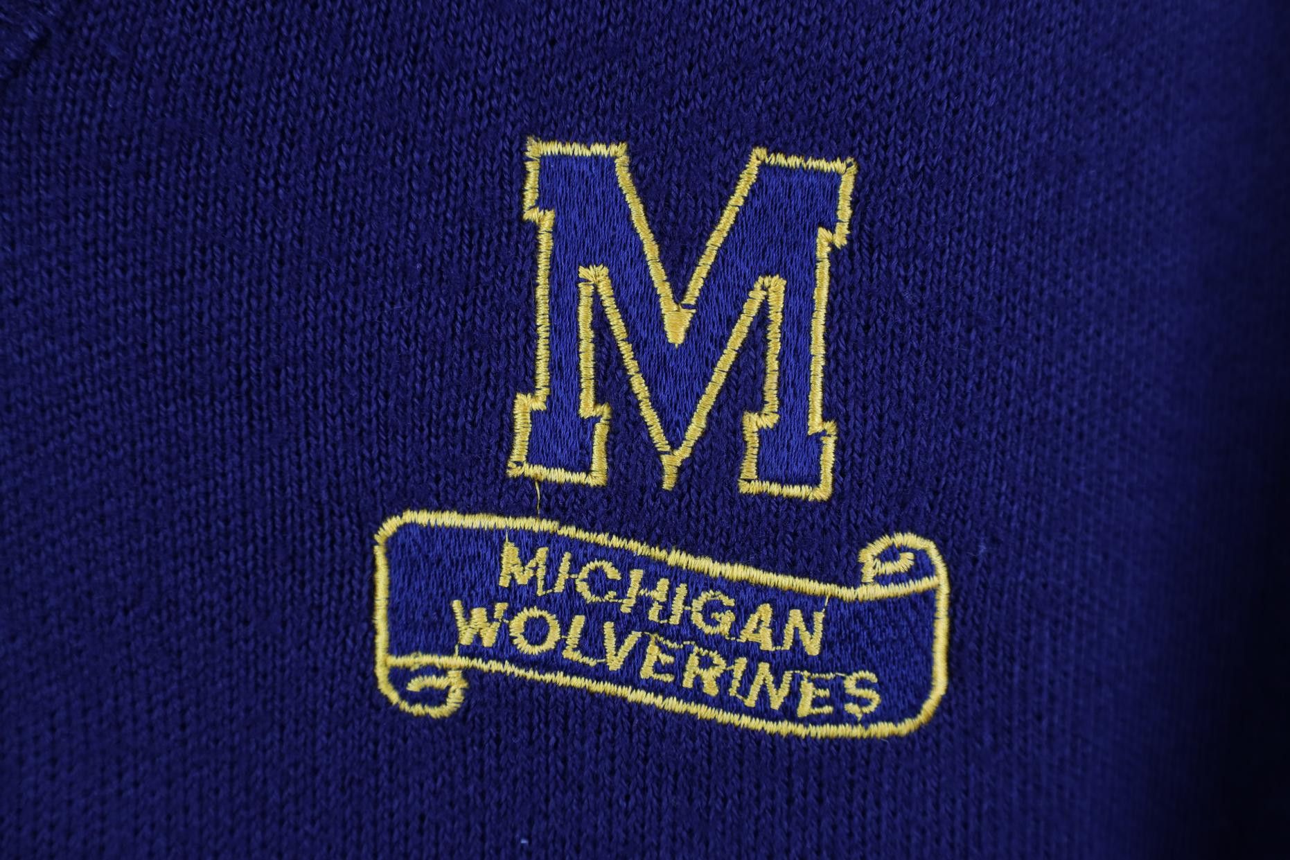 Vintage Vintage 70s 80s University of Michigan Knit V-Neck Sweater Size US L / EU 52-54 / 3 - 4 Thumbnail