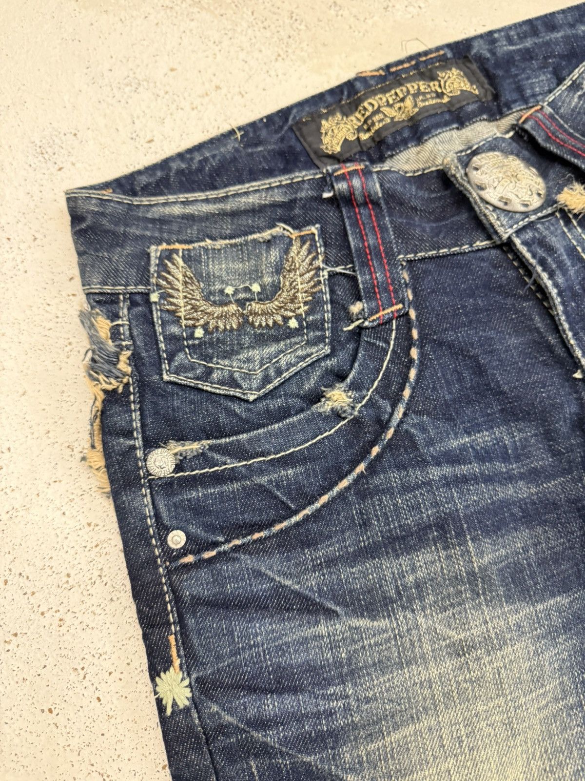 Hysteric Glamour × Japanese Brand Red Pepper Feather Wings Embroidered Lowrise Mud Flare Jeans Size US 27 - 17 Thumbnail