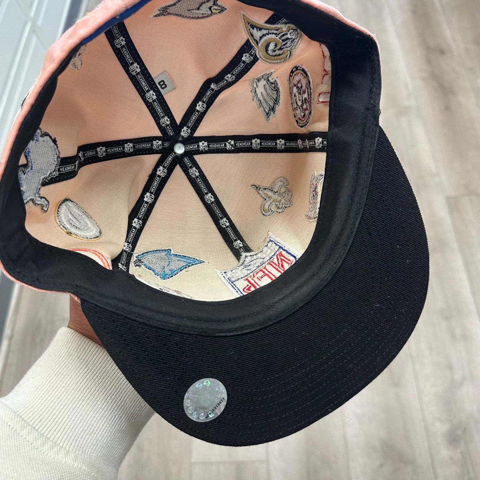 Reebok Reebok NFL NFC all-over pink fitted hat Cap size 7 5/8 B25 Size ONE SIZE - 6 Thumbnail
