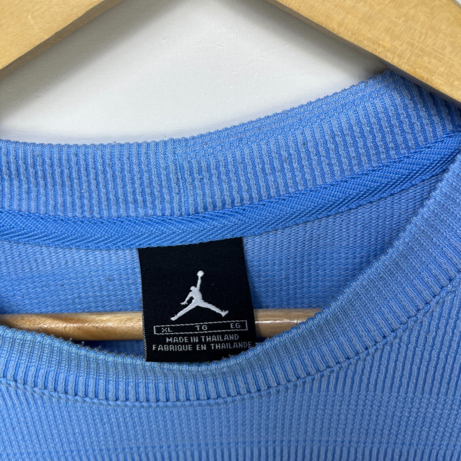 Vintage Vintage Y2K Air Jordan Big Logo Nike Baggy Long Sleeve XL Size US XL / EU 56 / 4 - 4 Thumbnail