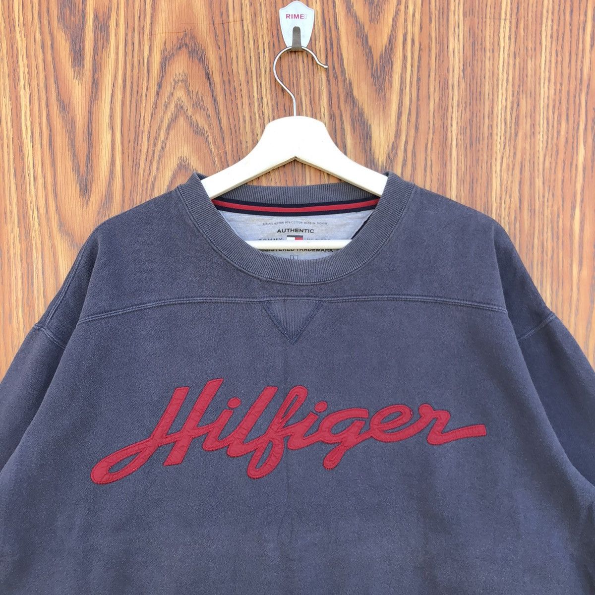 Tommy Hilfiger Vintage Tommy Hilfiger Pullover Sweatshirt Size US L / EU 52-54 / 3 - 3 Thumbnail