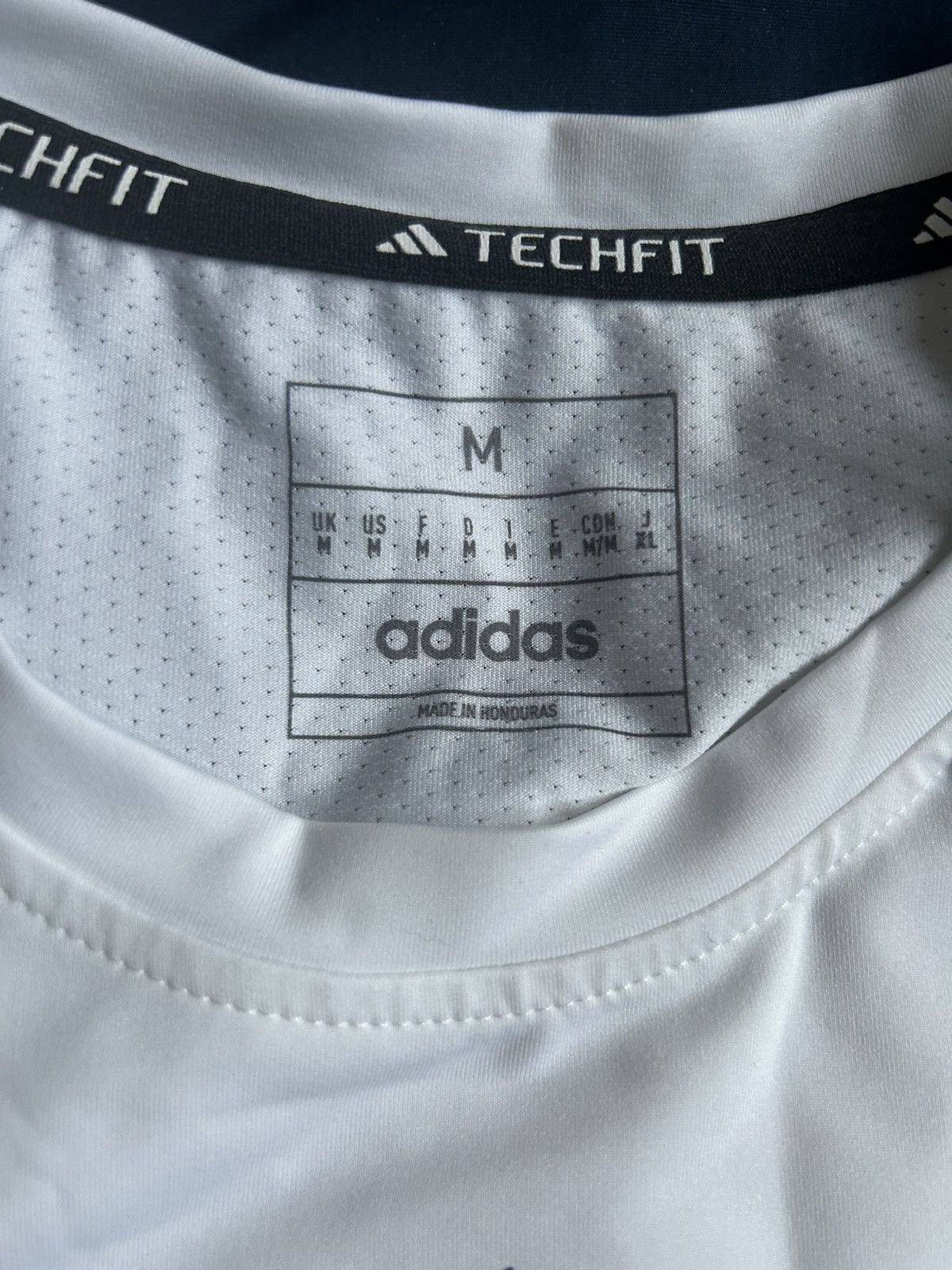 Adidas Adidas Techfit Training Tee Size Medium White BNWT Size US M / EU 48-50 / 2 - 3 Thumbnail