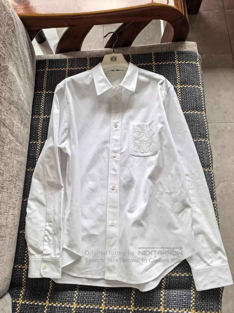 Loewe Loewe White Shirt Length Front 73 Back 76 Chest 63 Size S / US 4 / IT 40 - 1 Thumbnail
