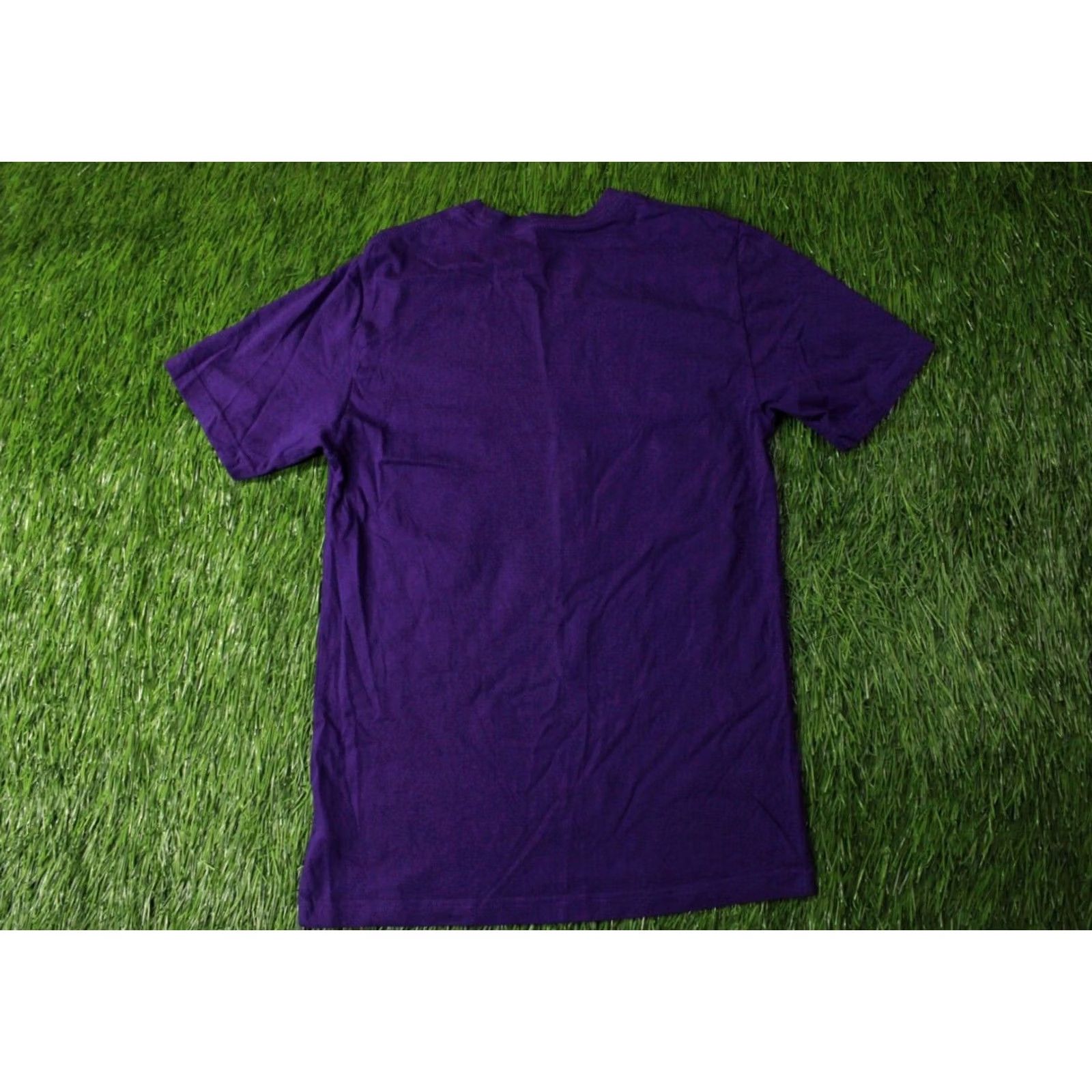 Nike NIKE 2012 MEN CASUAL SHORT SLEEVE SHIRT T-SHIRT JERSEY SIZE S SMALL VIOLET Size US S / EU 44-46 / 1 - 8 Thumbnail