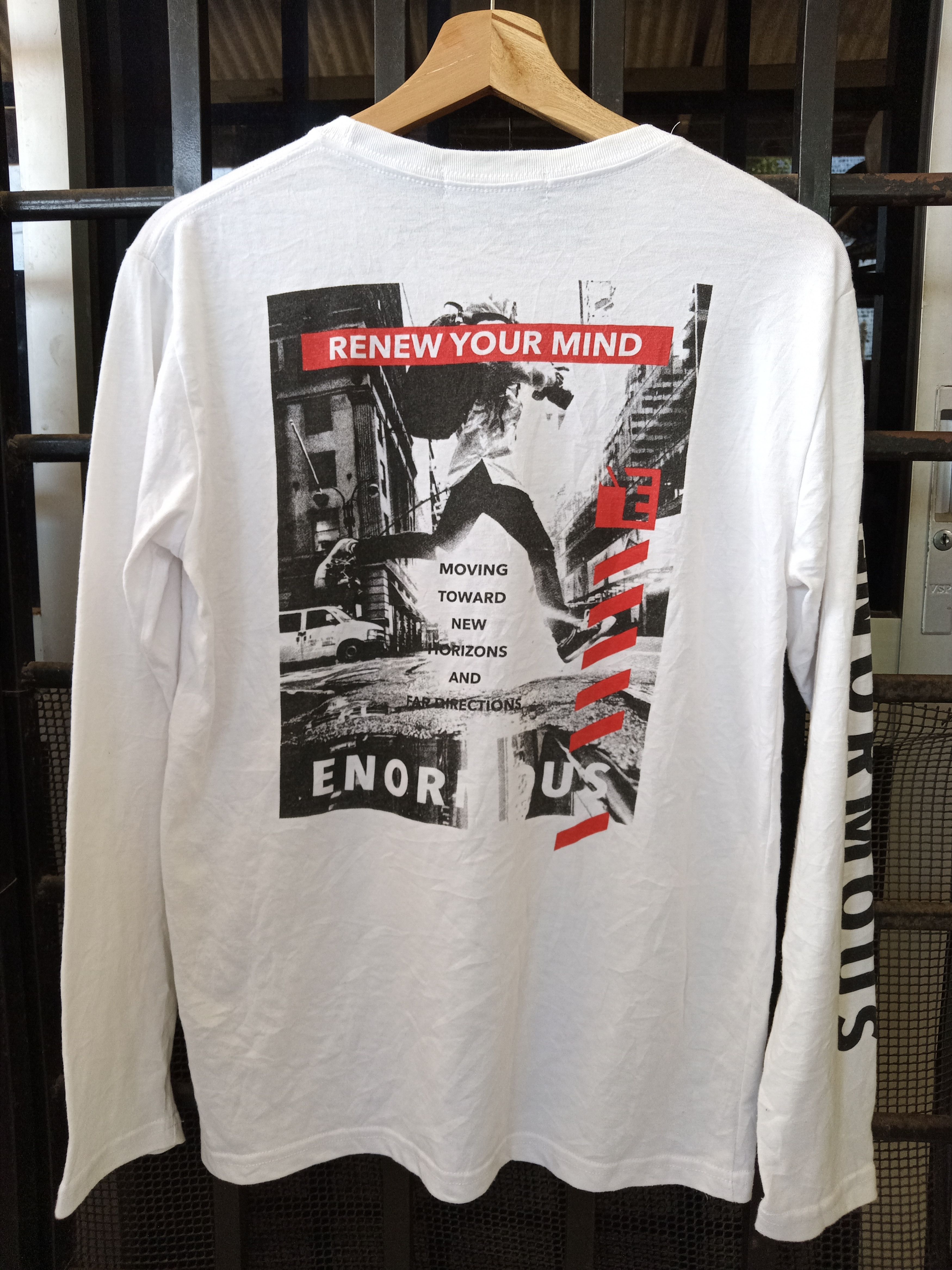 Japanese Brand T-GRAPHICS Renew Your Mind Enormous Long Sleeve T-Shirt Size US M / EU 48-50 / 2 - 2 Thumbnail