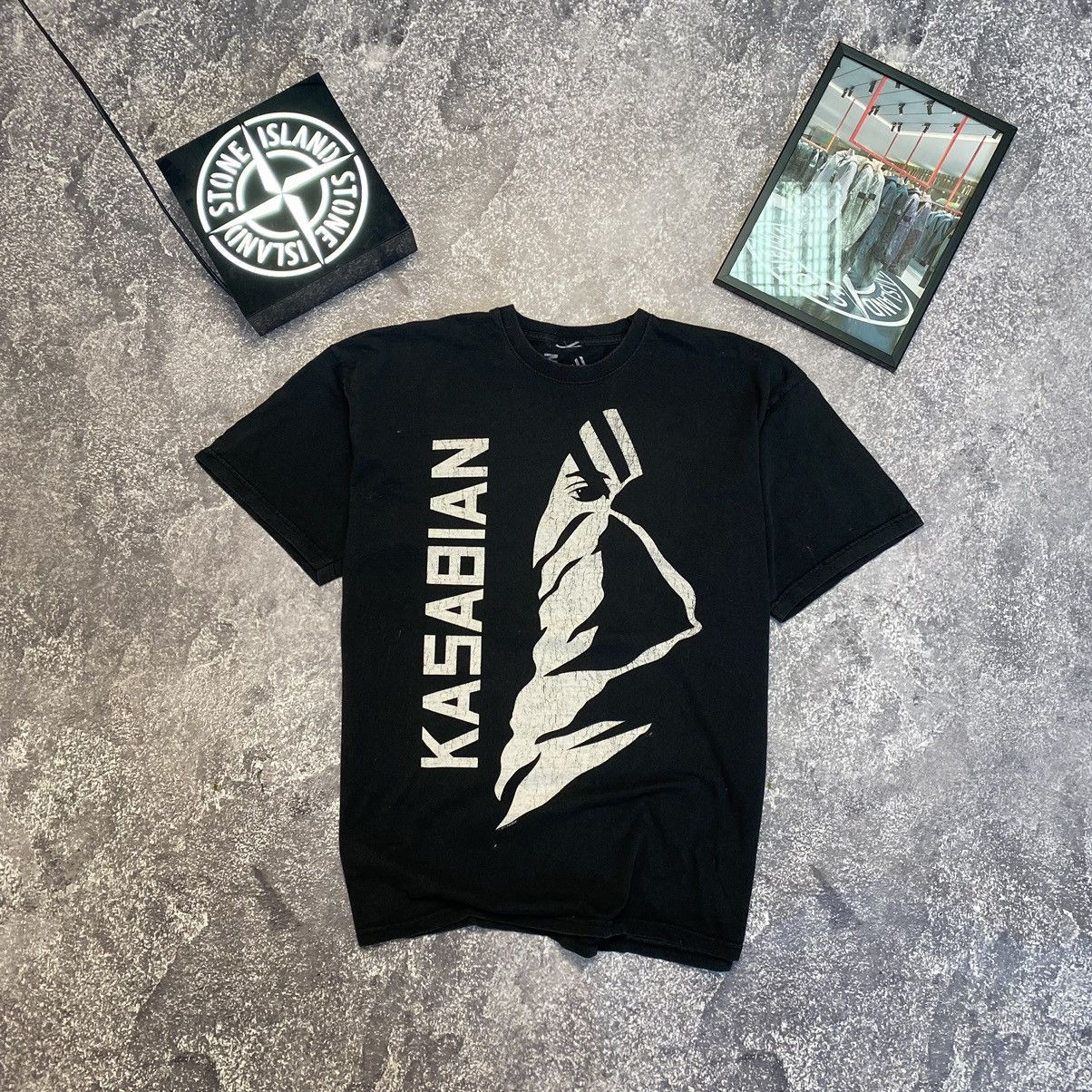 Band Tees Vintage Kasabian 2011 Big Graphic Logo rock band tee Size US XL / EU 56 / 4 - 1 Thumbnail
