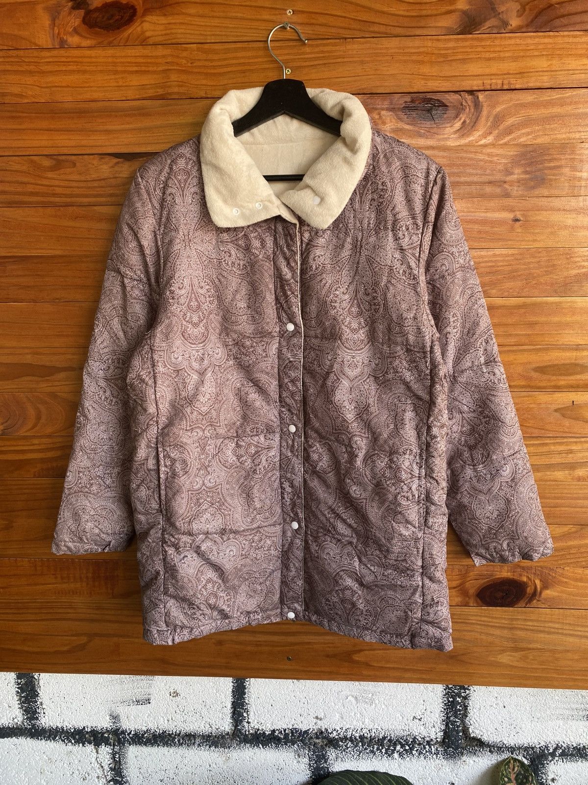Japanese Brand Vintage Paisley Quilted Jacket with Faux Fur Collar - Women Size M / US 6-8 / IT 42-44 - 3 Thumbnail