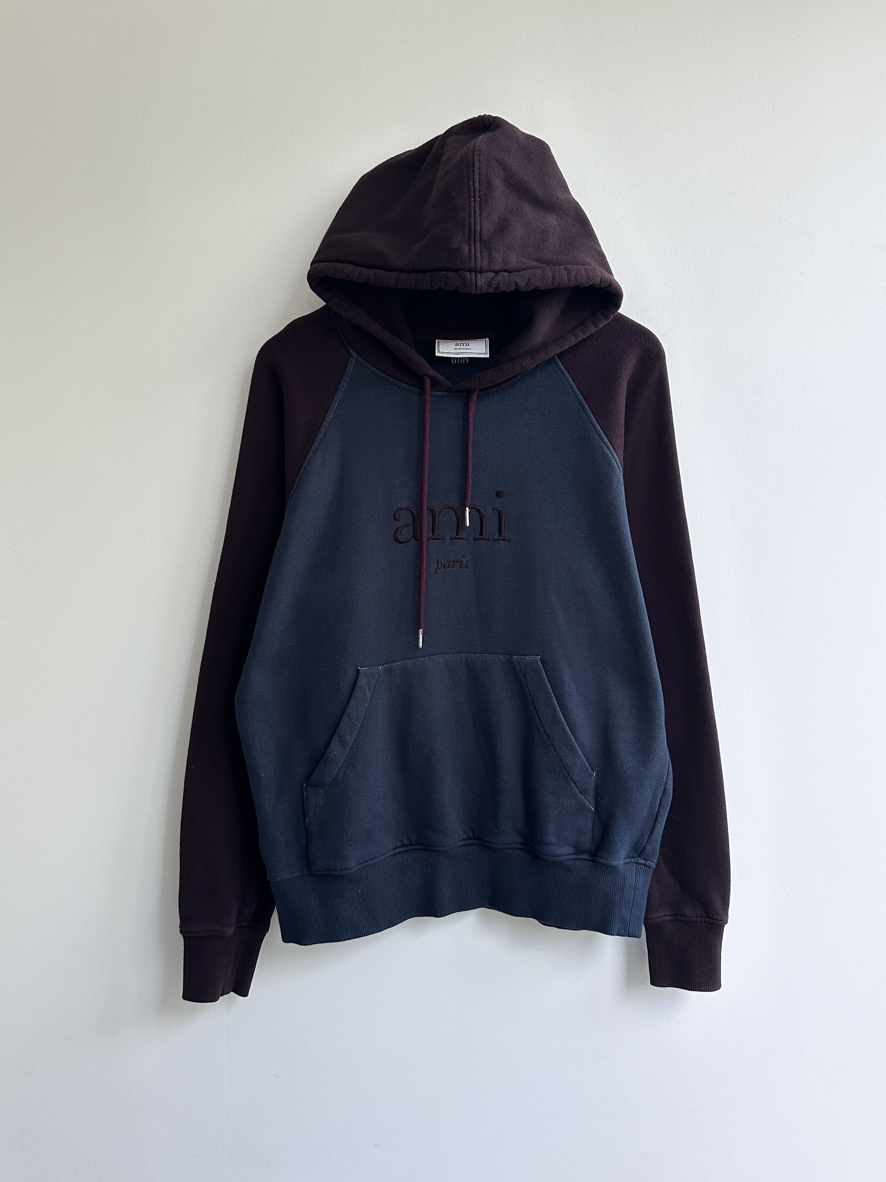 パーカー・フーディ AMI Men Hoodies USW227 749001 Black Black Ami De Coeur Hoodie | AMI PARIS