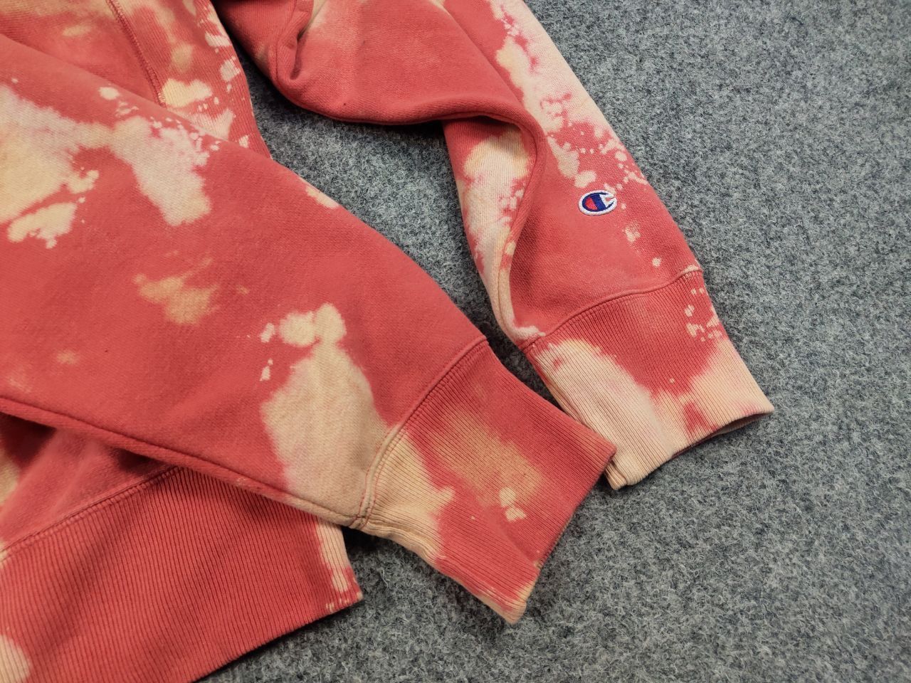 Champion Champion reverse weave tie dye sweatshirt Vintage Style Size US S / EU 44-46 / 1 - 12 Thumbnail