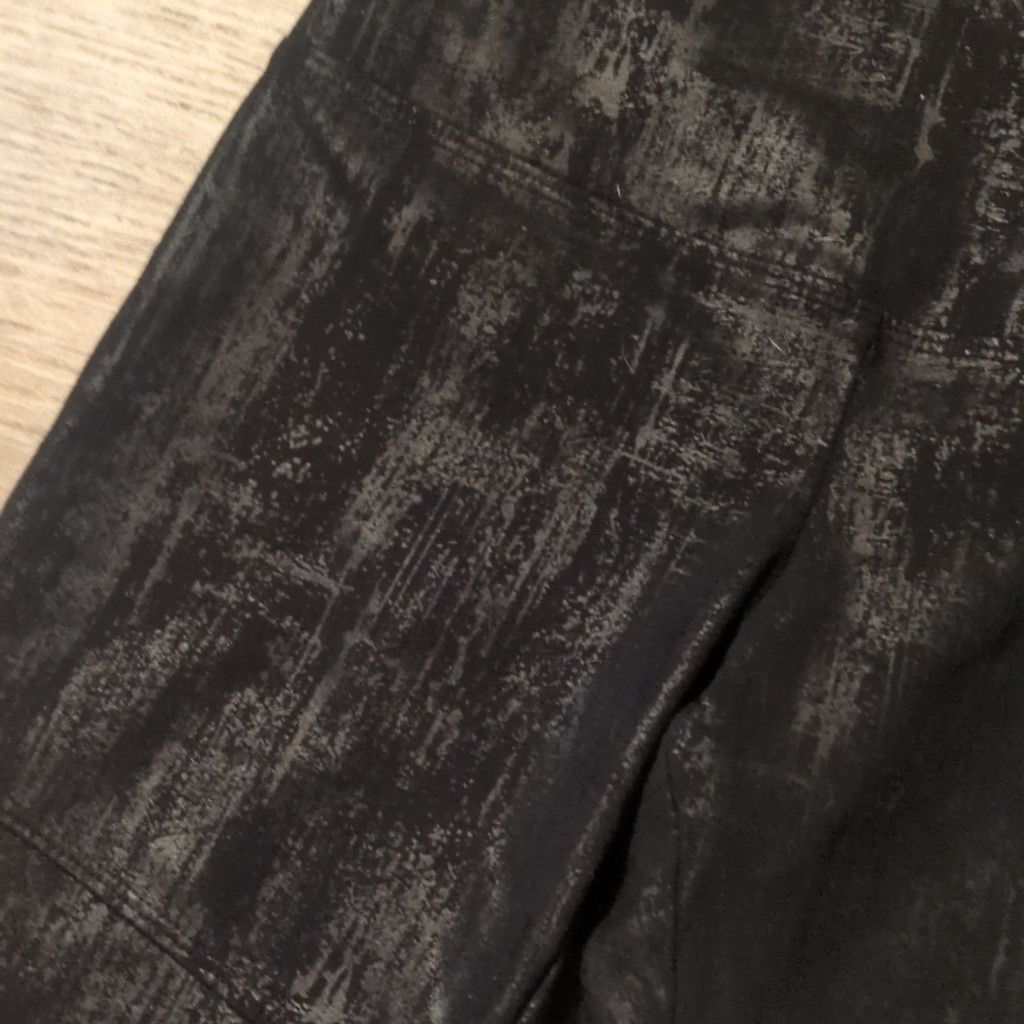 Other LYSSÉ Liquid Black Legging Shred Knee Size XS Size 25" / US 0 / IT 36 - 3 Thumbnail