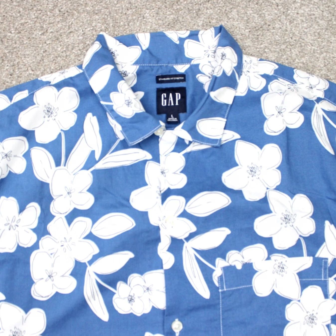 Gap GAP Shirt Mens Large Blue Floral Poplin Button-Up Short Sleeve Regular Fit Tropical Style Size US L / EU 52-54 / 3 - 4 Thumbnail