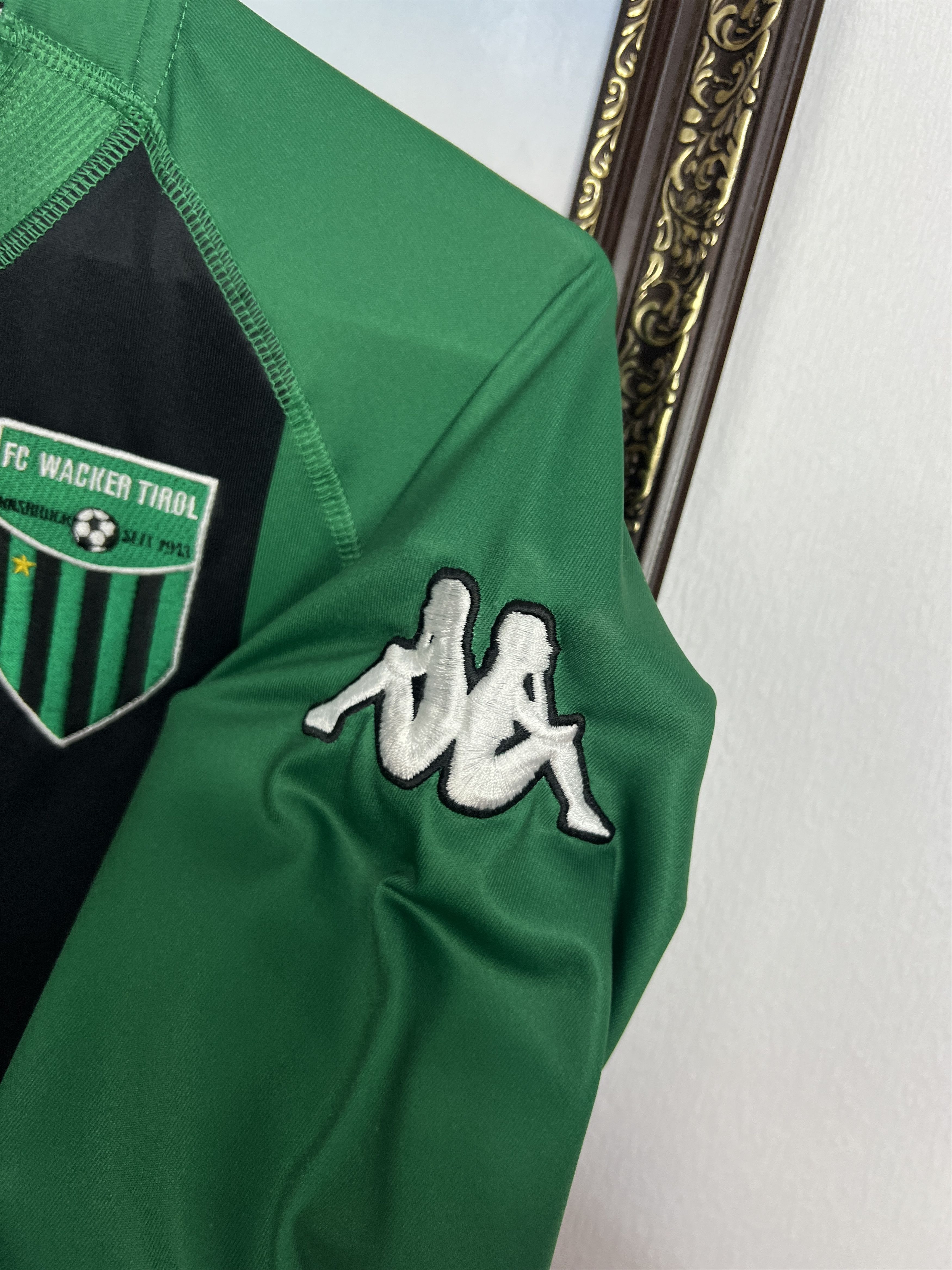 Kappa Wacker Innsbruck Home football shirt Soccer Jersey Trikot Size US L / EU 52-54 / 3 - 4 Thumbnail