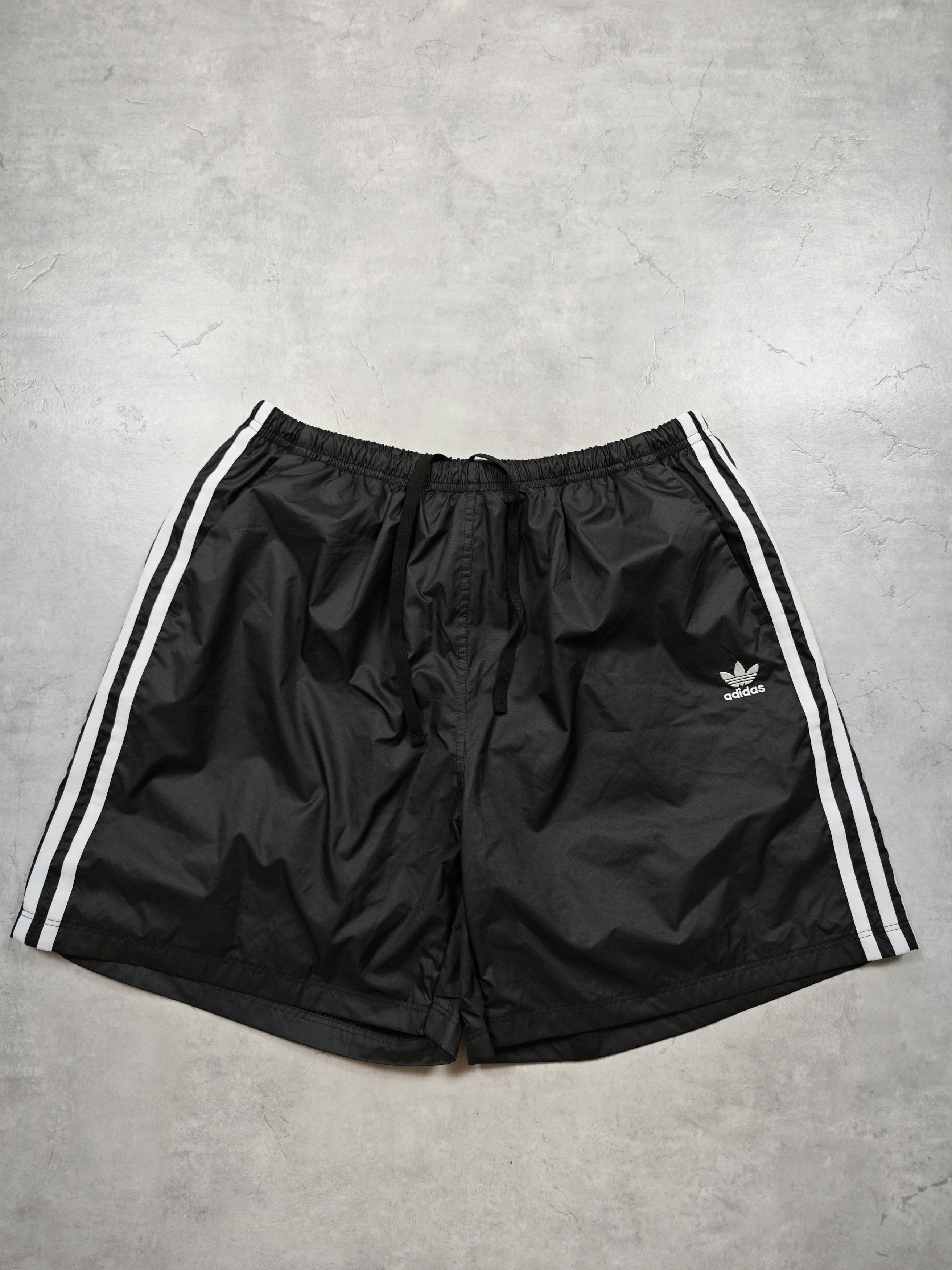 Adidas Adidas Shorts Size US 33 - 1 Thumbnail