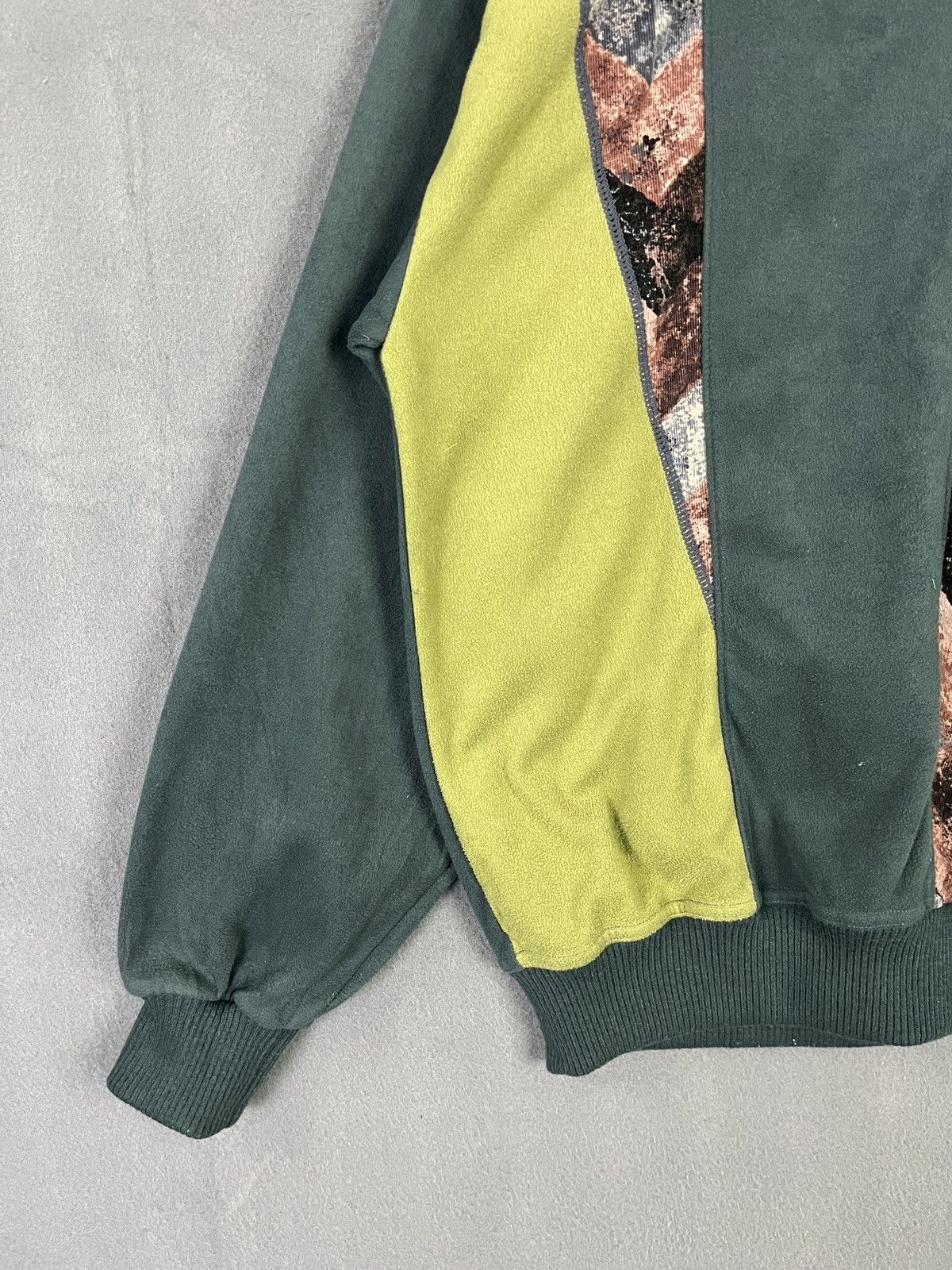 Vintage Vintage Rudolph Valentino Patchwork Sweatshirt Size US L / EU 52-54 / 3 - 4 Thumbnail