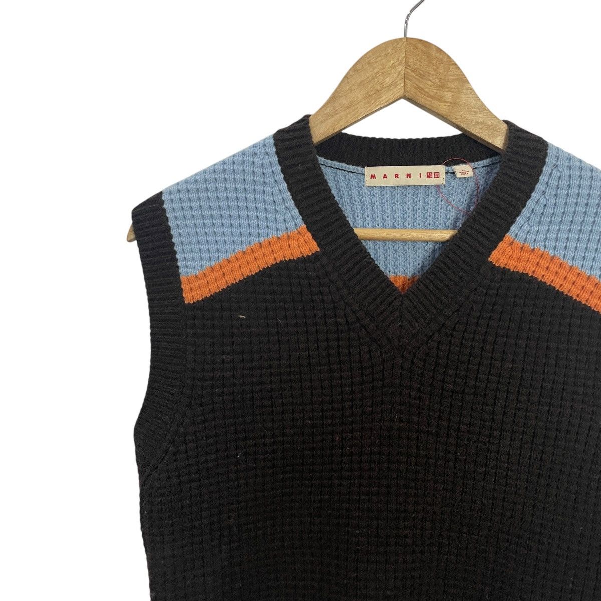 Marni × Uniqlo Vintage Marni X Uniqlo Sleeveles knitwear Size M / US 6-8 / IT 42-44 - 3 Thumbnail