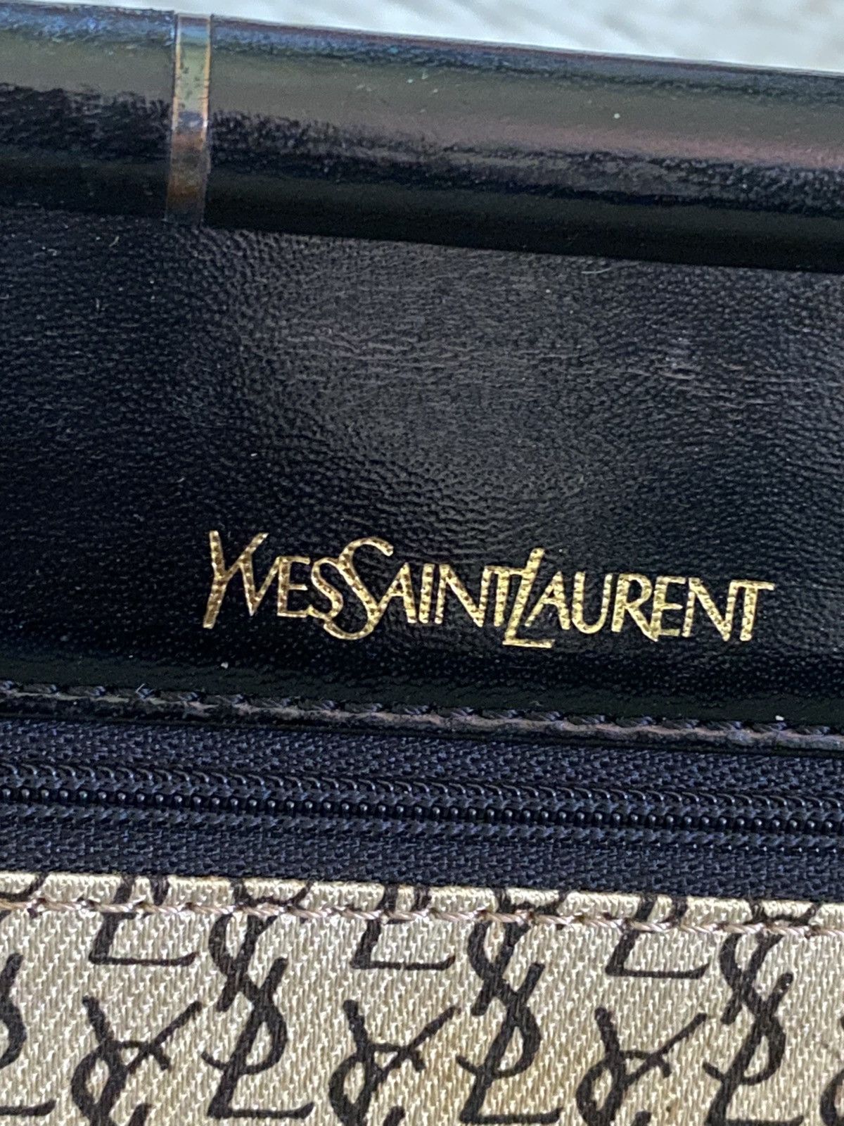 Yves Saint Laurent Yves Sain Laurent Quilted Clutch Bag Size ONE SIZE - 7 Thumbnail