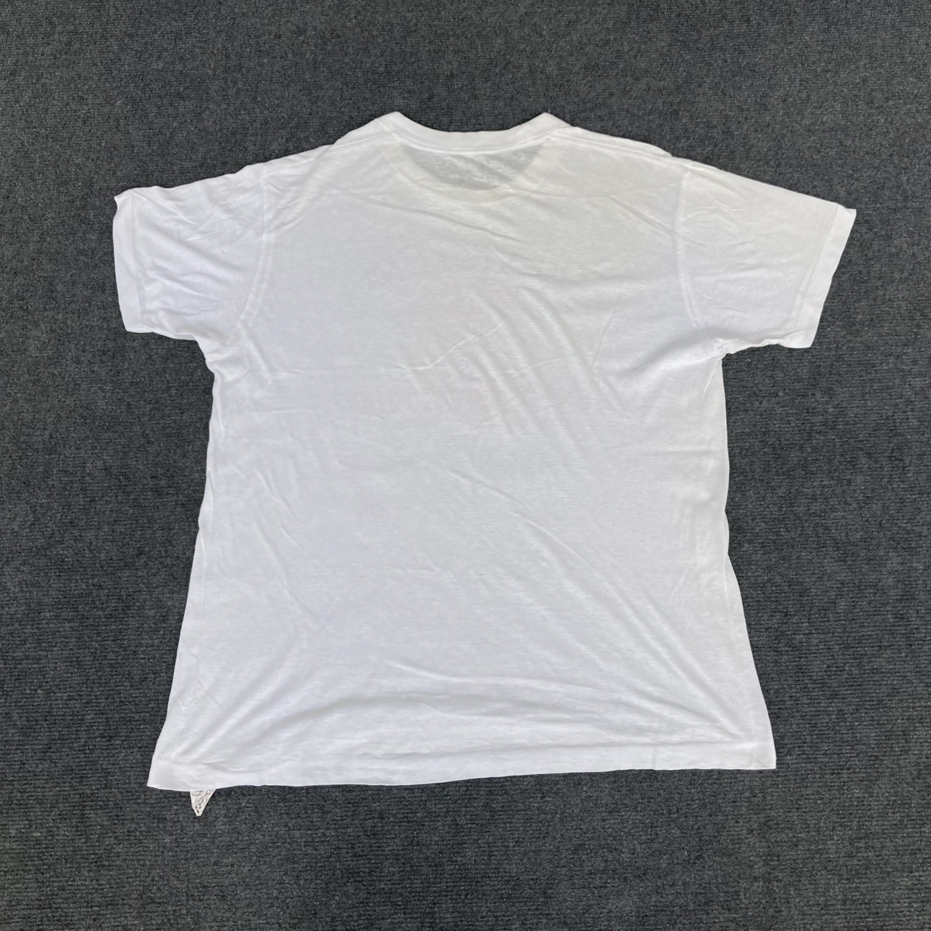 Japanese Brand Vtg Saga Frontier 2 Gustave XIII Tomomi Kobayashi T shirt Size US M / EU 48-50 / 2 - 11 Thumbnail