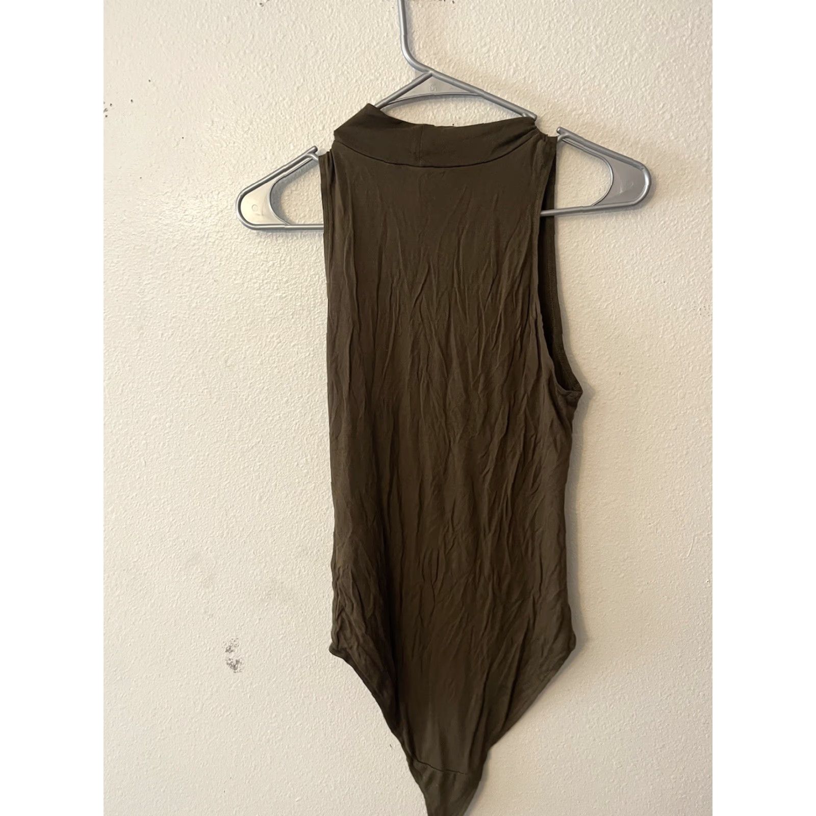 H&M H&M Bodysuit M Brown Mock Neck Sleeveless Snaps Lightweight Stretchy Size M / US 6-8 / IT 42-44 - 3 Thumbnail