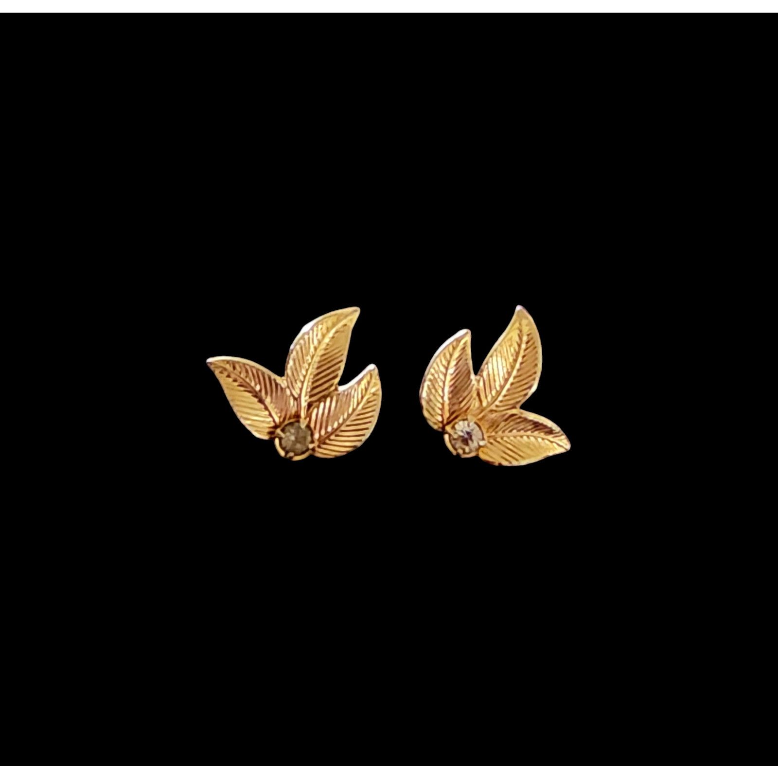 Avon Celli Vintage Avon Elegant three leaf & crystal gold-tone earrings Size ONE SIZE - 2 Thumbnail
