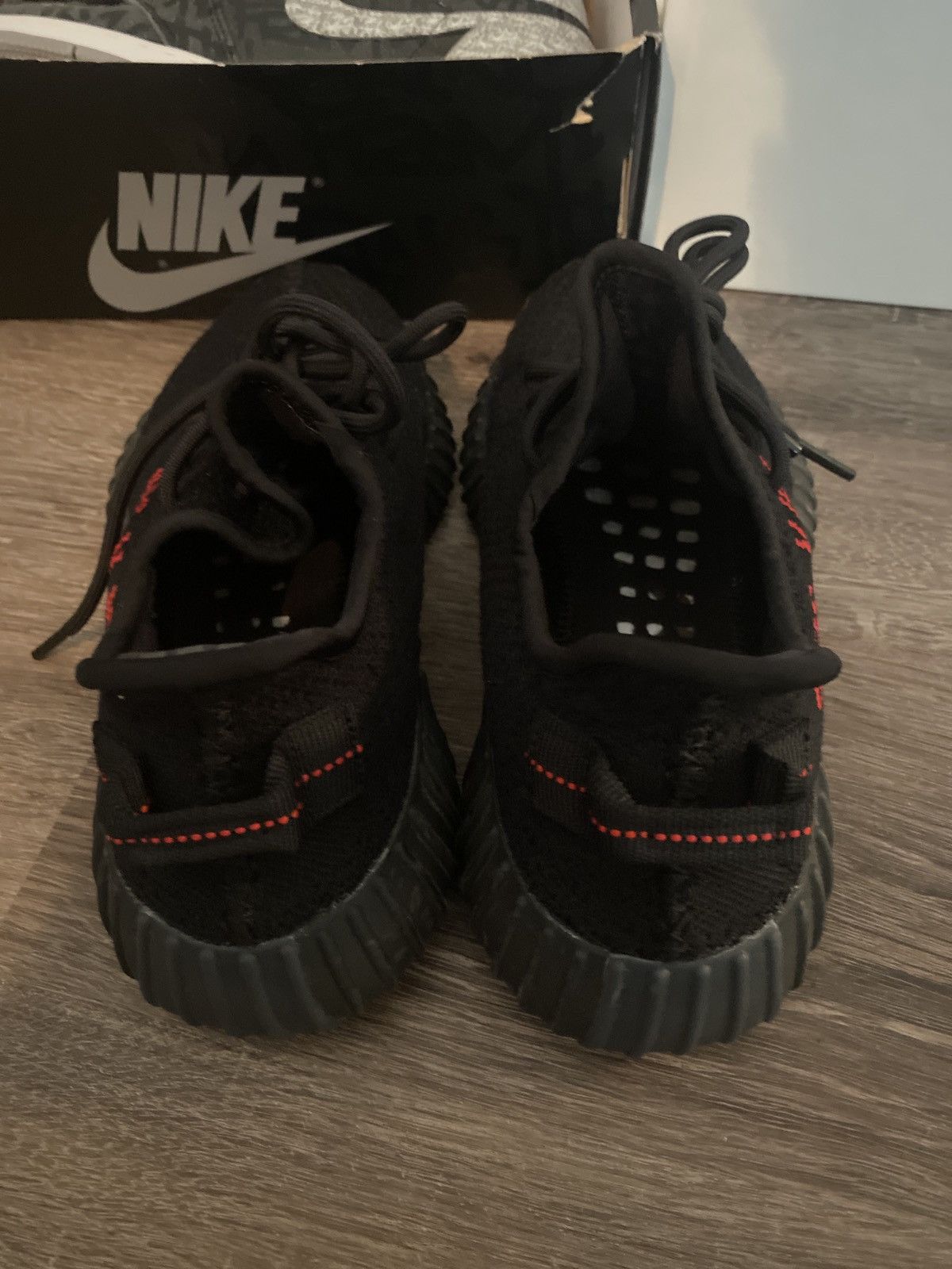 Yeezy Yeezy 350 black n red Size US 8 / EU 41 - 4 Thumbnail