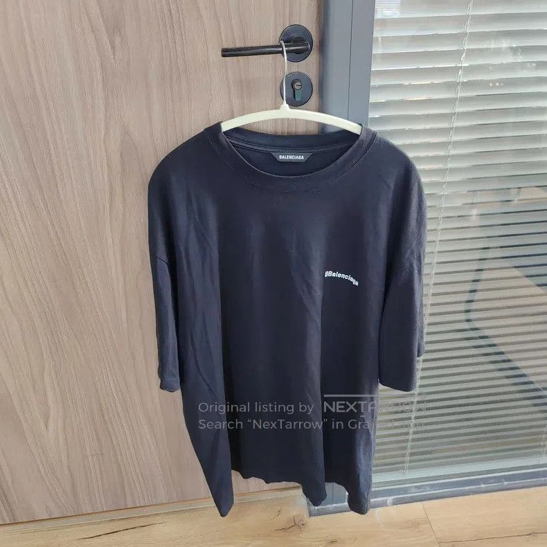 Balenciaga Balenciaga Black Short Sleeve T-Shirt with Small White Let Size US L / EU 52-54 / 3 - 1 Thumbnail