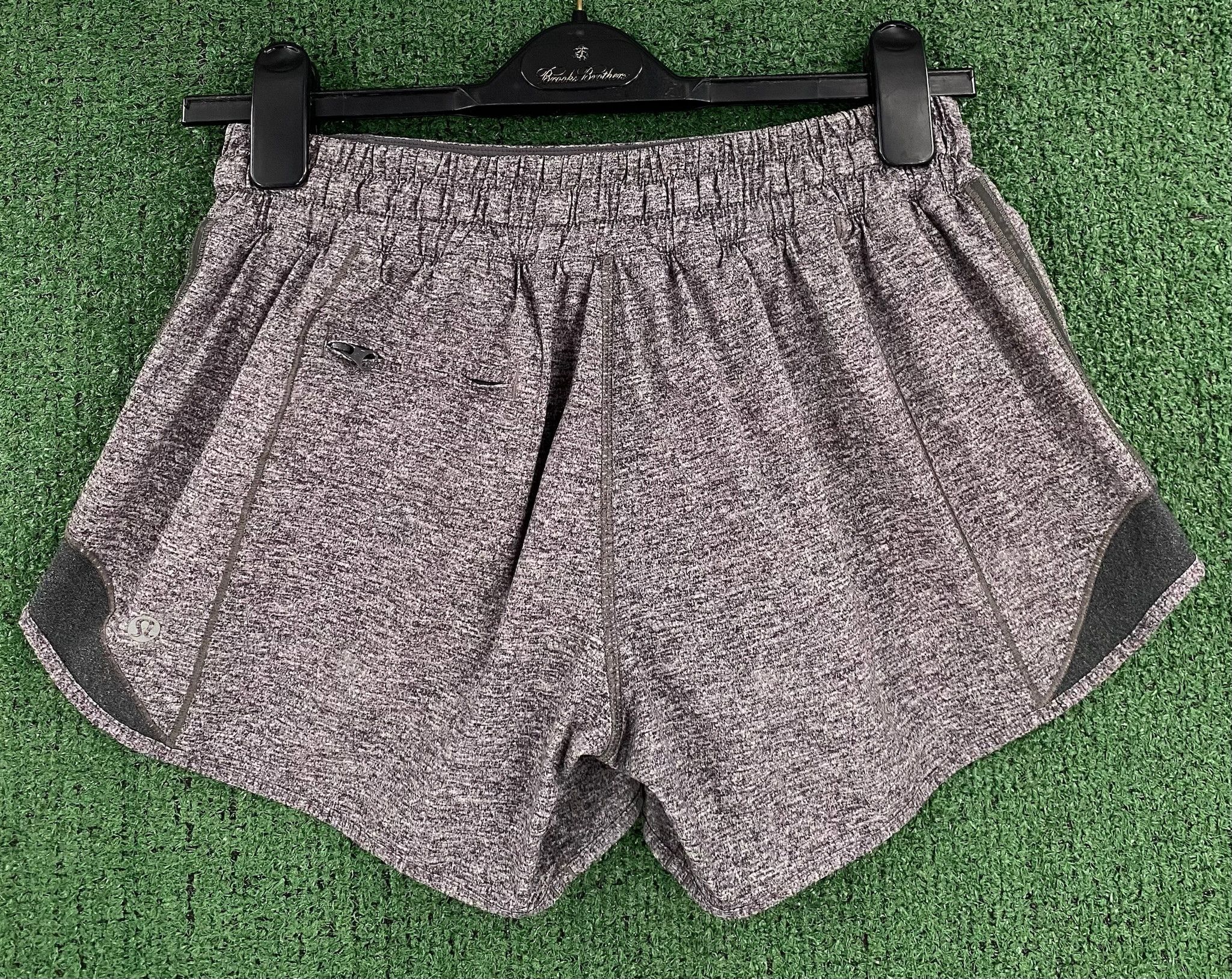 Lululemon Lululemon Hotty Hot Heather Grey Lined Short Shorts 6 Size 29" - 3 Thumbnail