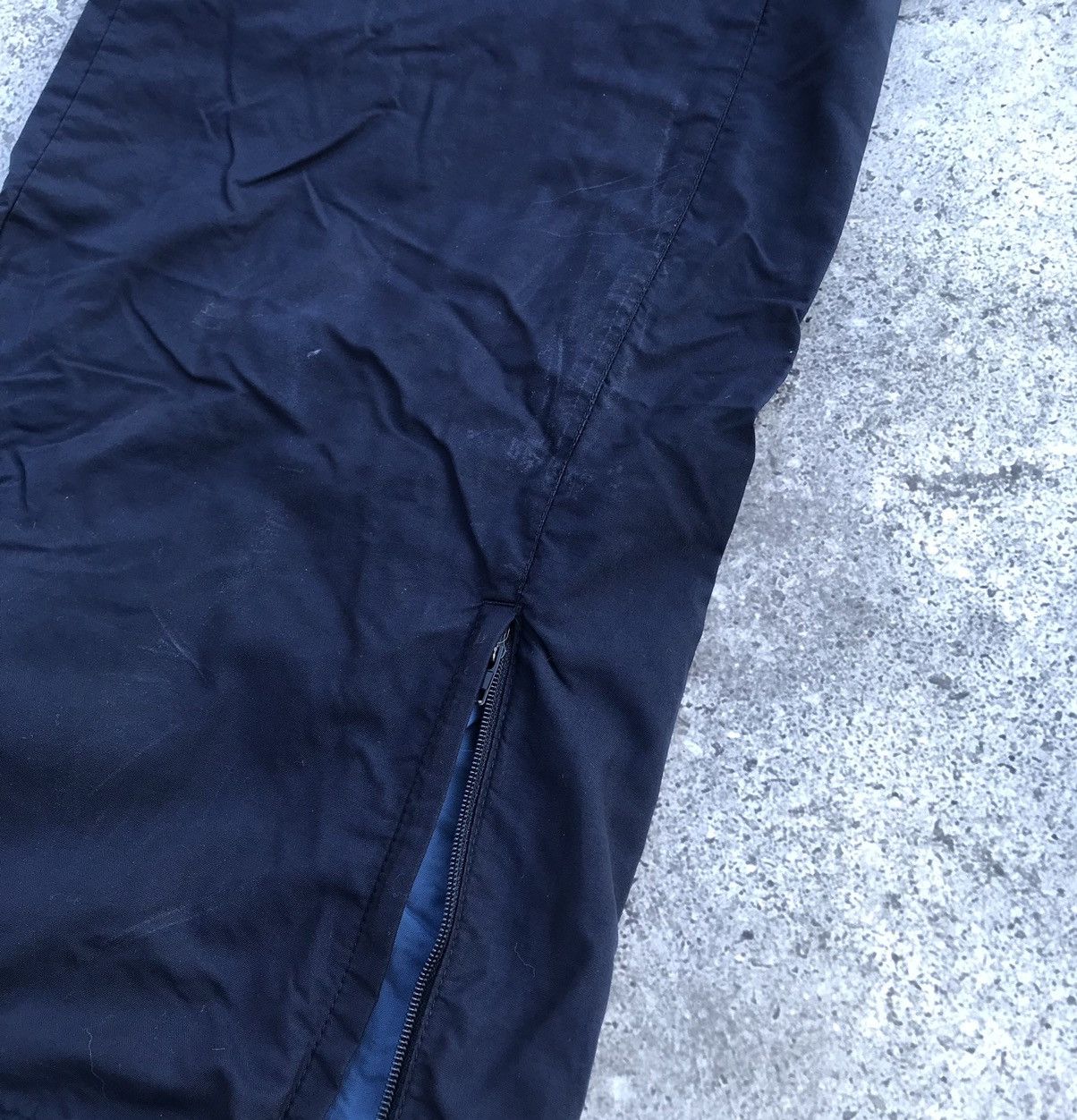Nike × Vintage Nike Vintage Nylon Track Pants Size US 31 - 13 Thumbnail