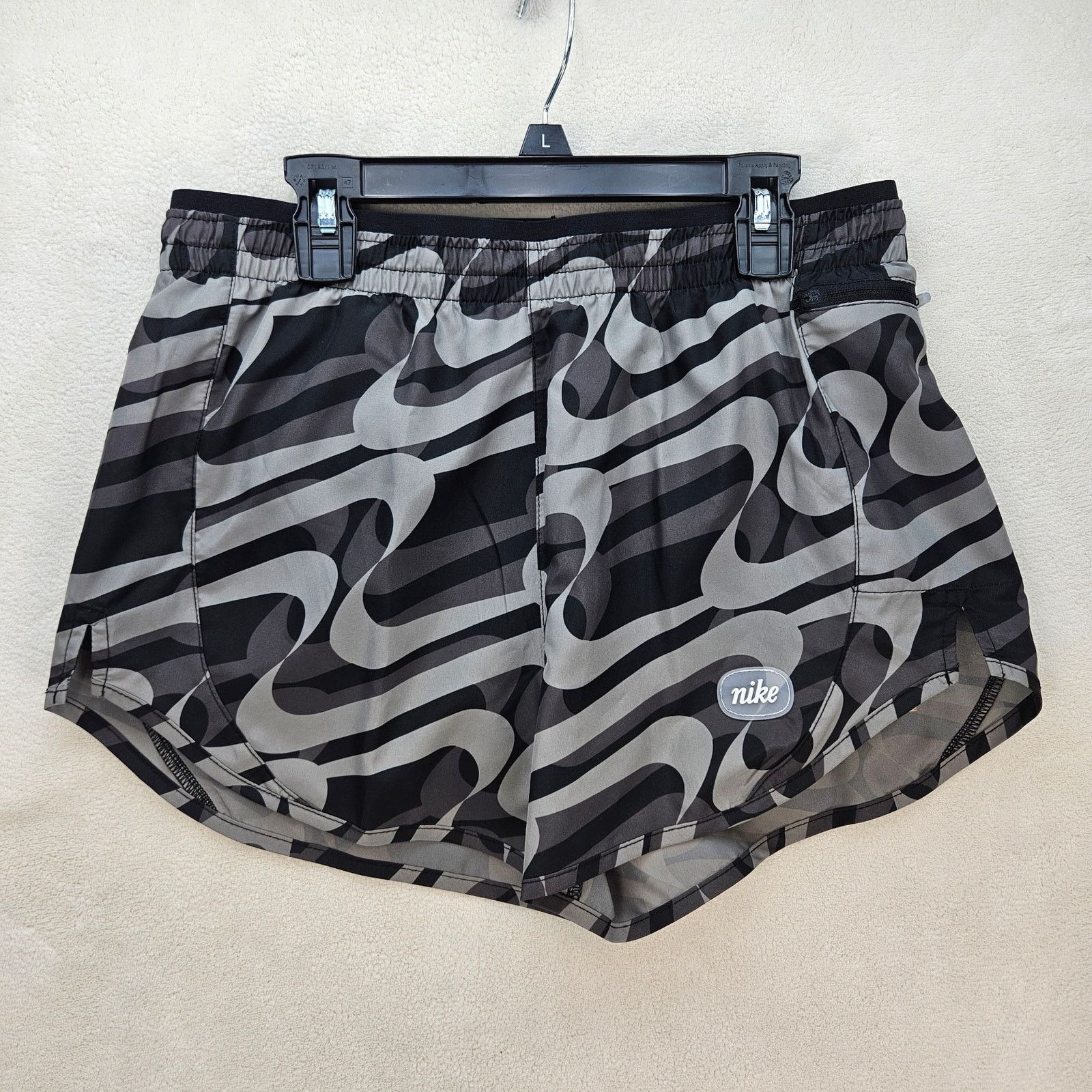 Nike NIKE WOMEN'S S BLACK DRI FIT ICON CLASH TEMPO LUXE SHORTS Size 28" / US 6 / IT 42 - 1 Thumbnail