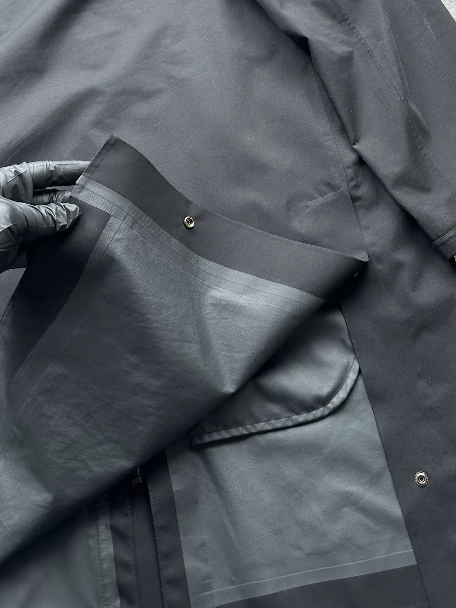 Japanese Brand Vintage Waterproof Coat C146(V117)E8 Size US M / EU 48-50 / 2 - 12 Thumbnail