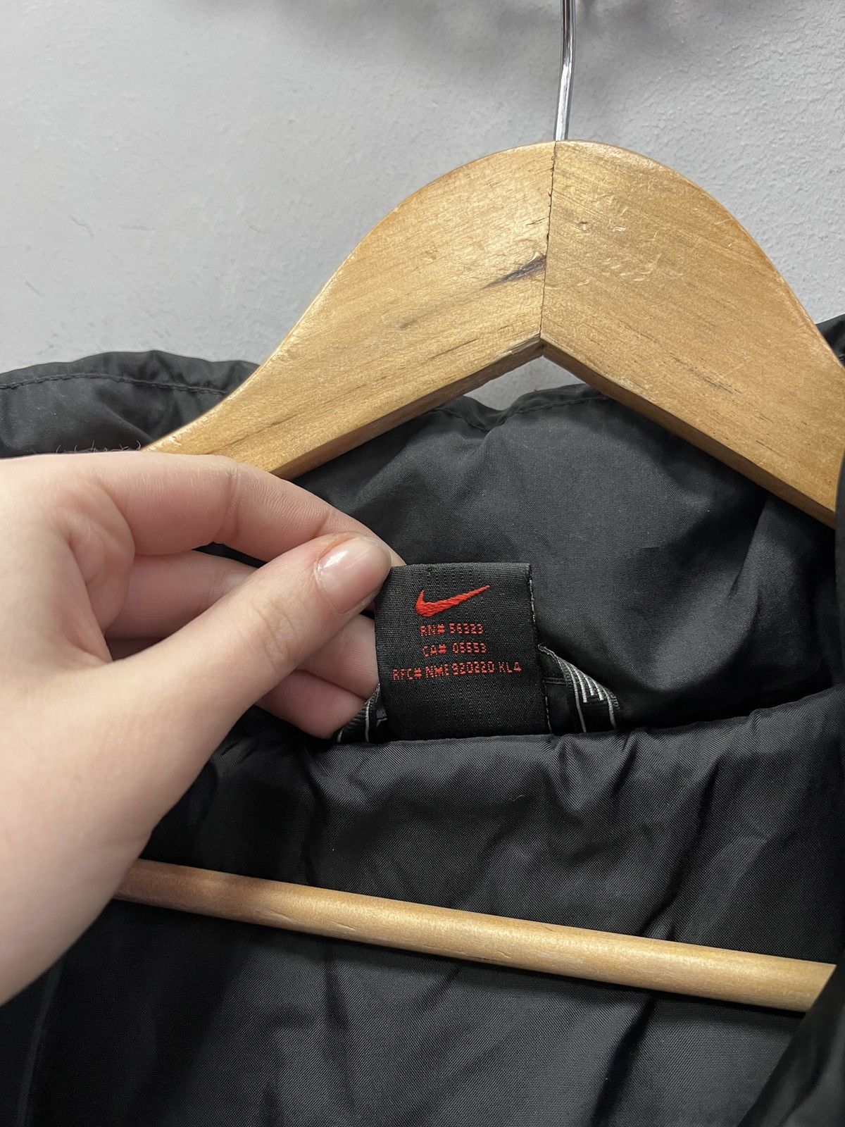 Nike Kanye west style puffer nike centr logo jacket 2000s style Size US M / EU 48-50 / 2 - 8 Thumbnail