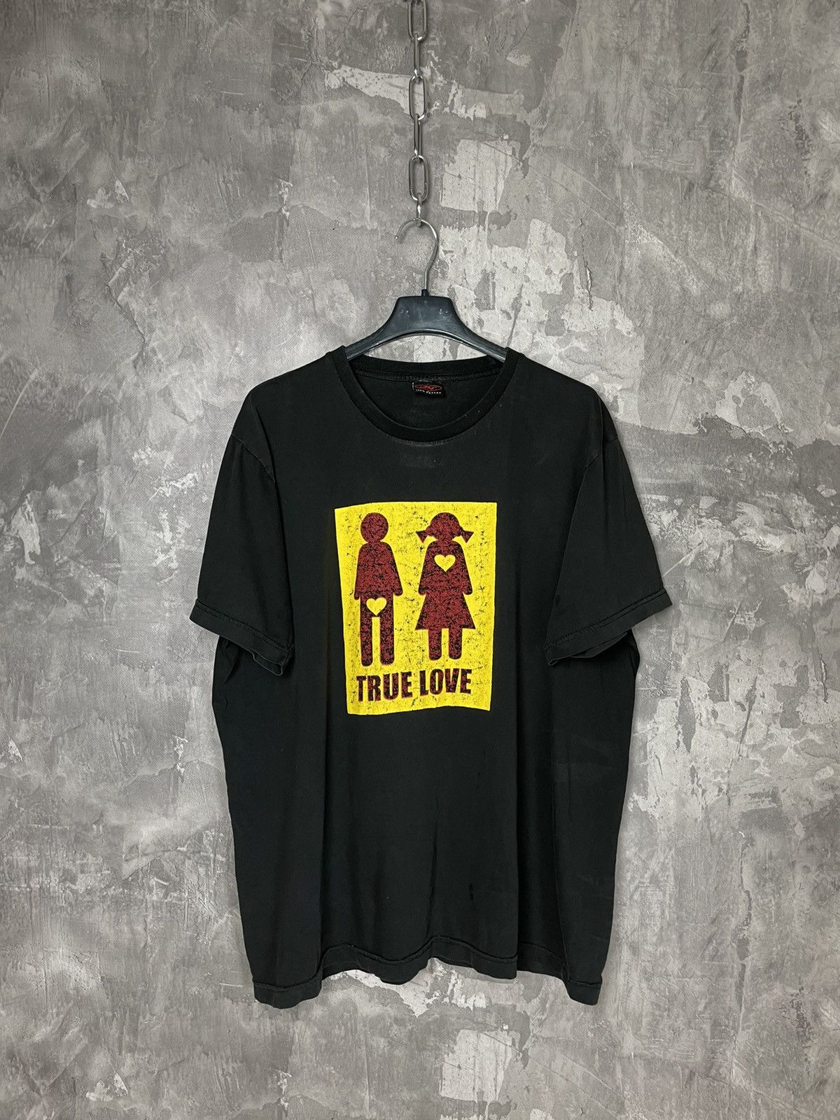 Vintage Vintage American Humour T shirt Faded “True Love” 90s Tee Size US L / EU 52-54 / 3 - 1 Thumbnail