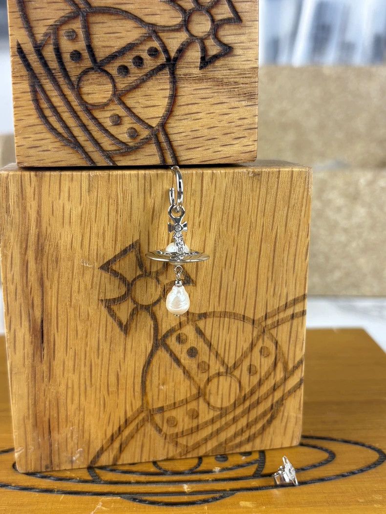 Vivienne Westwood Vivienne Westwood Pearl earrings Empress Dowager Tushibaro Size ONE SIZE - 2 Thumbnail