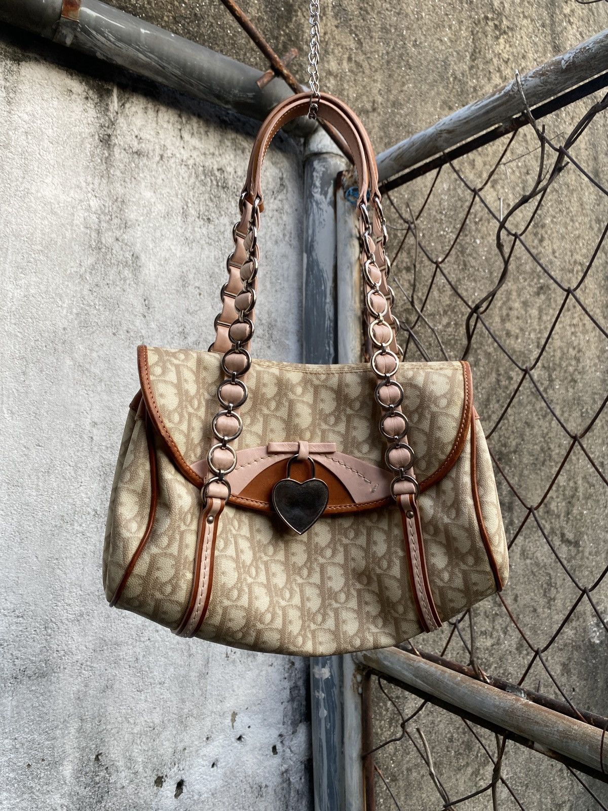 Dior Archive Dior - John Galliano - Romantique Trotter Flap Bag Size ONE SIZE - 1 Thumbnail