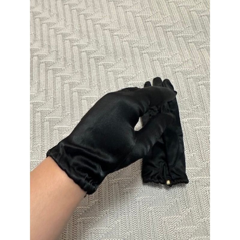 Vintage Vintage black satin wrist length gloves size 7 Size ONE SIZE - 4 Thumbnail