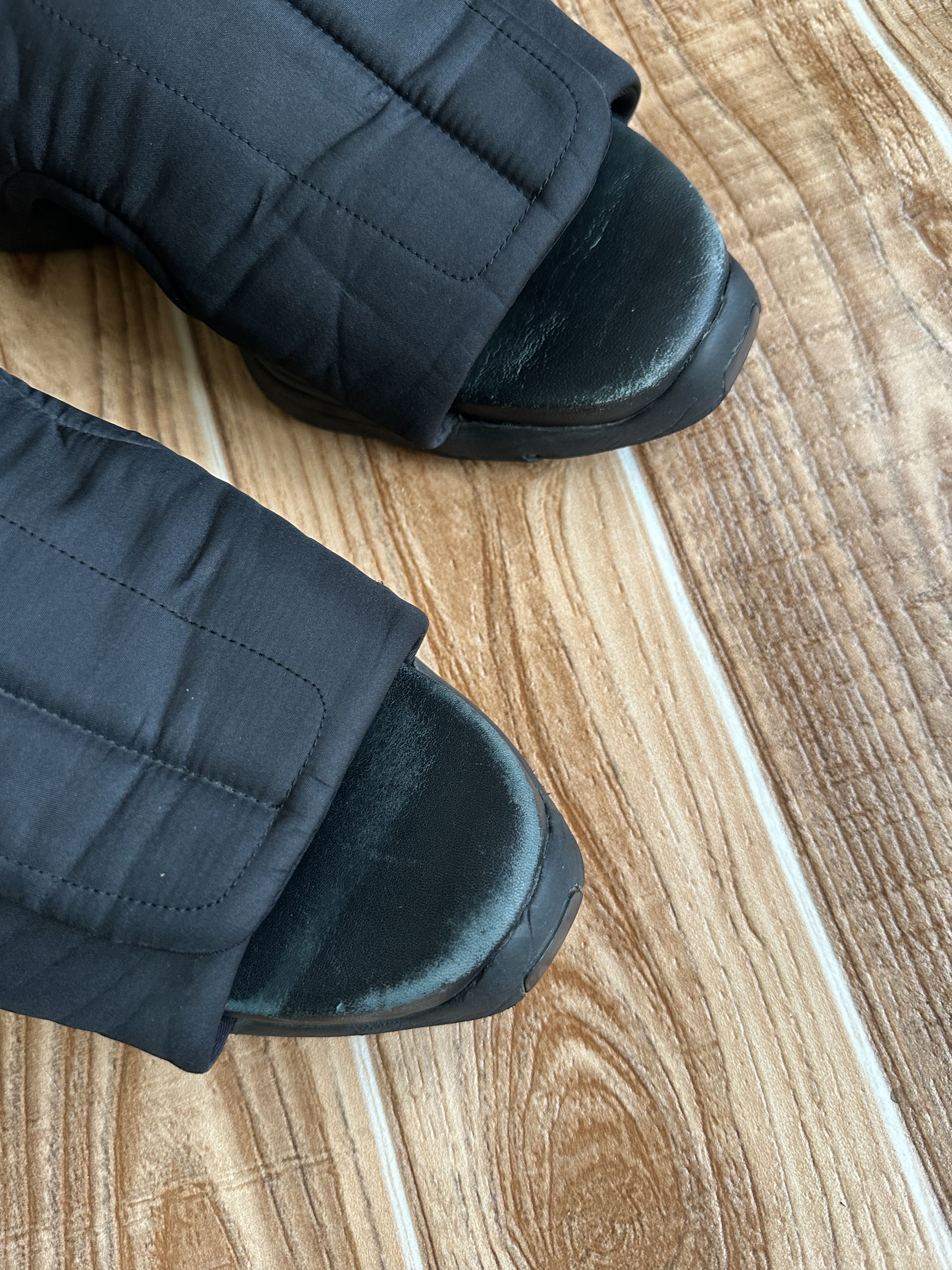 Adidas × Rick Owens × Rick Owens Drkshdw Rick owens co-signed adidas horseshoe slippers Size US 8 / EU 41 - 8 Thumbnail