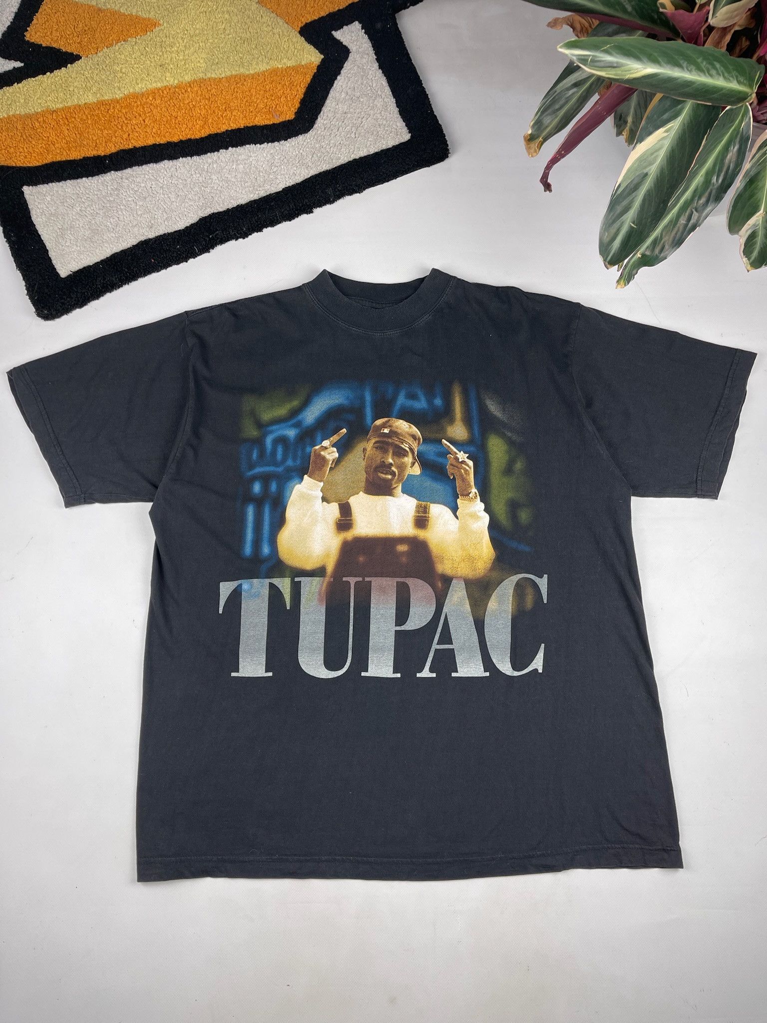 Band Tees Vintage Tupac Rap Tee 2pac tshirt Size US XL / EU 56 / 4 - 1 Thumbnail