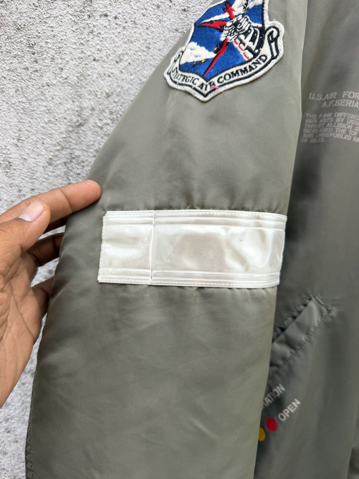 Avirex Rare Vintage Avirex MA1 USAF Military Bomber Jacket Size US L / EU 52-54 / 3 - 17 Thumbnail